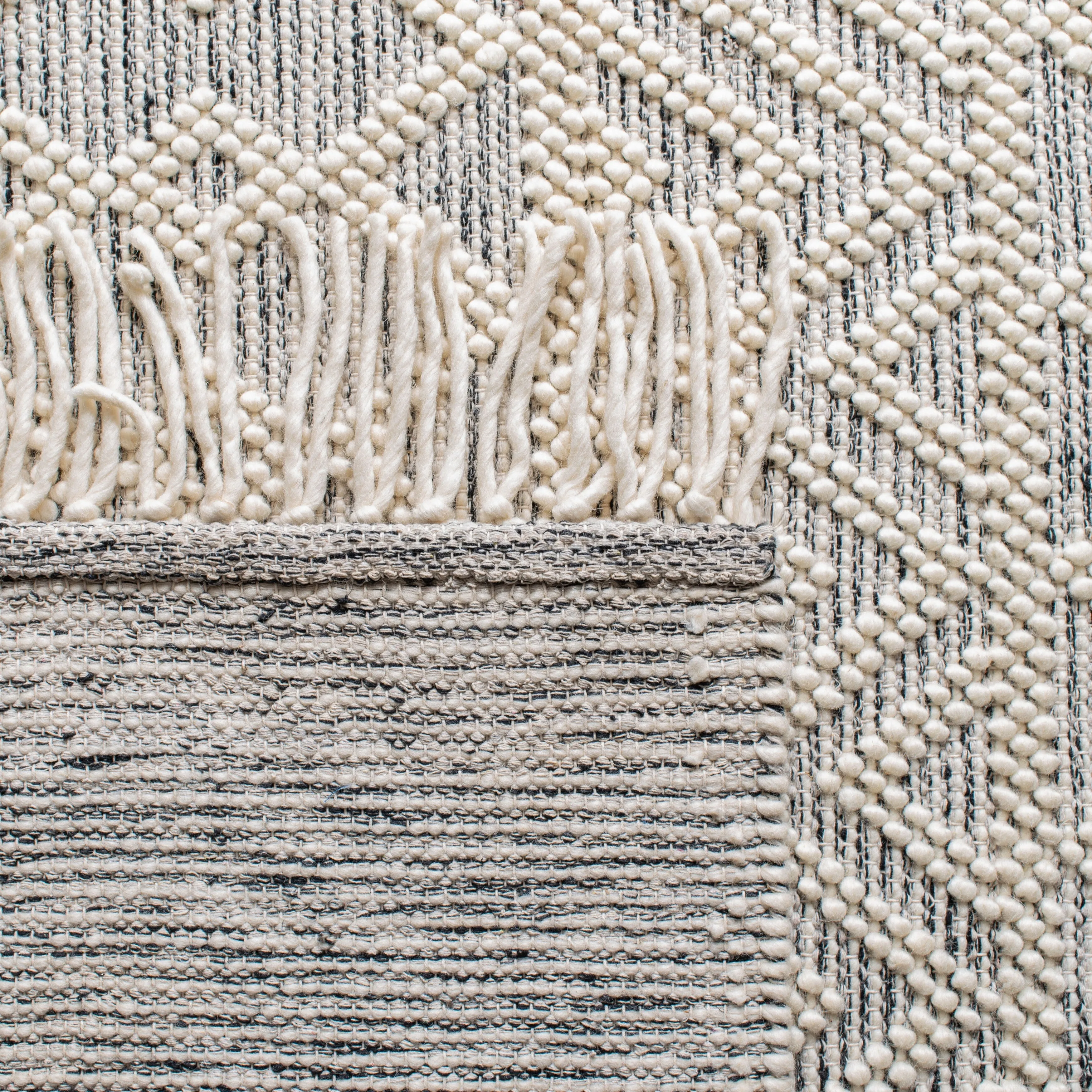 SAFAVIEH Handmade Natura Cesarina Wool Rug - Ivory/Black - 8' x 10'