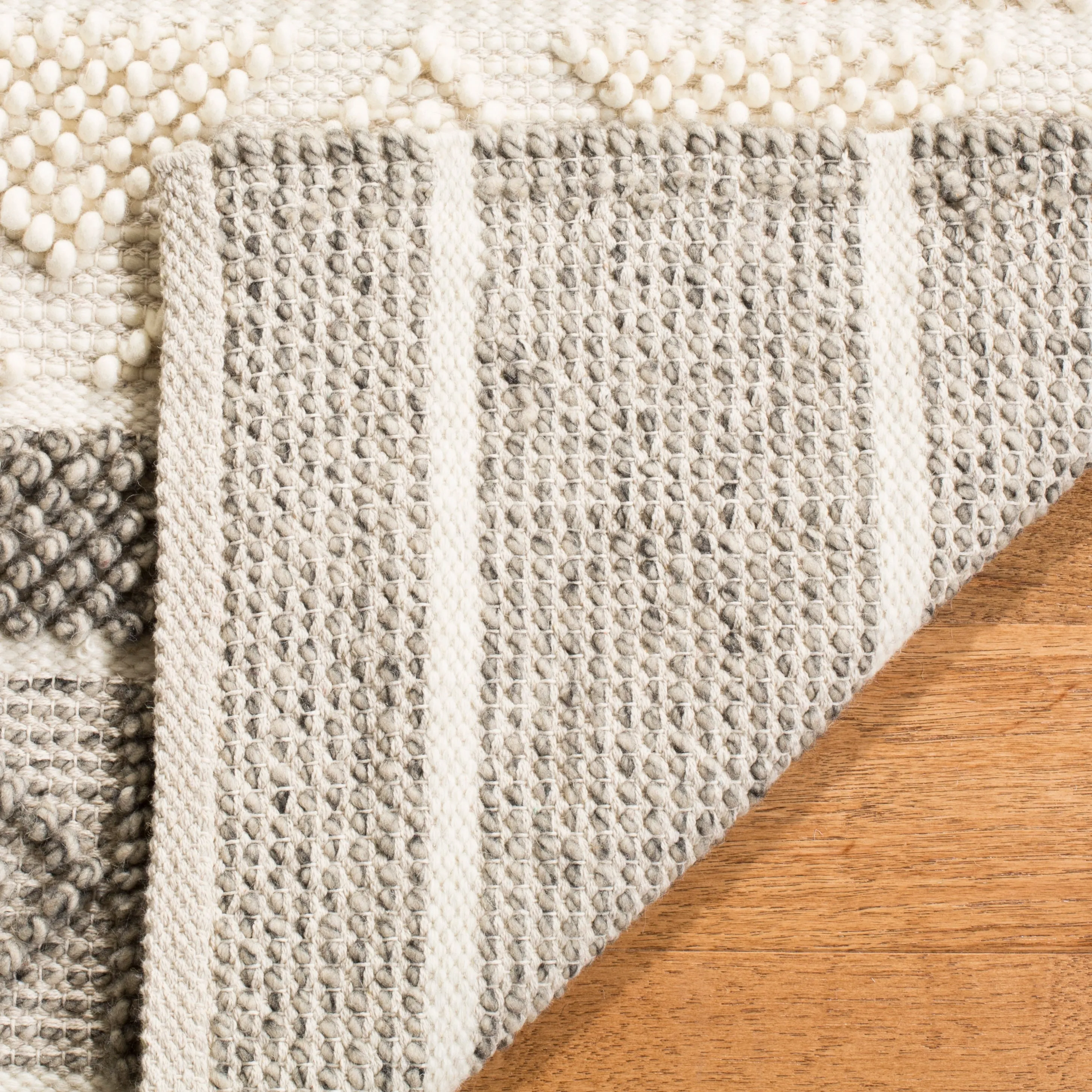 SAFAVIEH Handmade Natura Rachele Wool Rug - Ivory/Grey - 5' x 8'