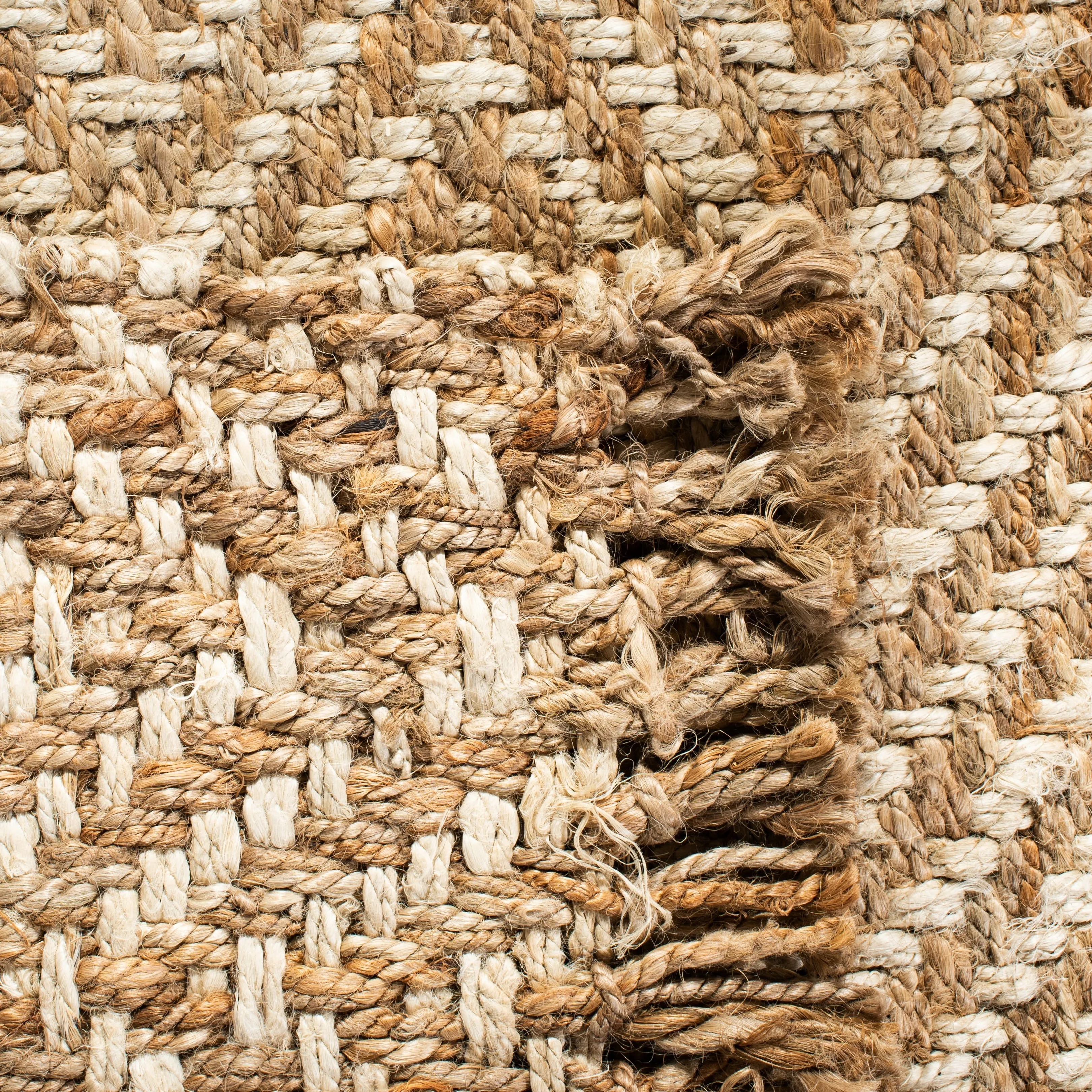 SAFAVIEH Handmade Natural Fiber Atlandida Casual Chevron Jute Rug