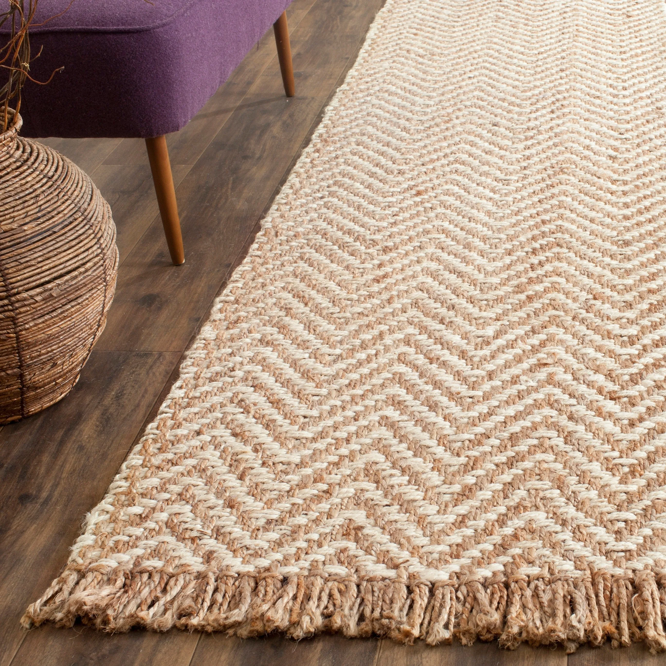 SAFAVIEH Handmade Natural Fiber Atlandida Casual Chevron Jute Rug