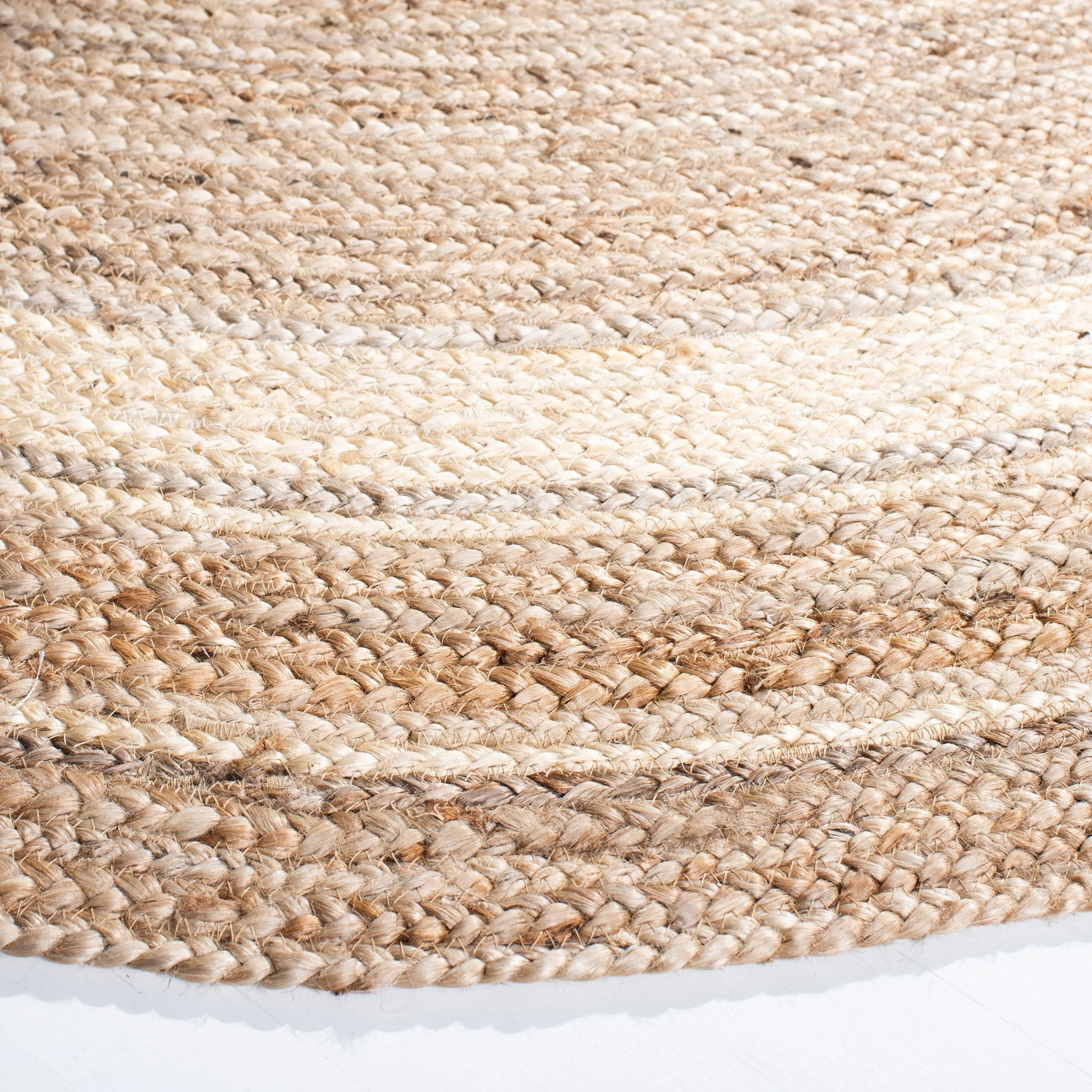 SAFAVIEH Handmade Natural Fiber Averi Border Jute Rug
