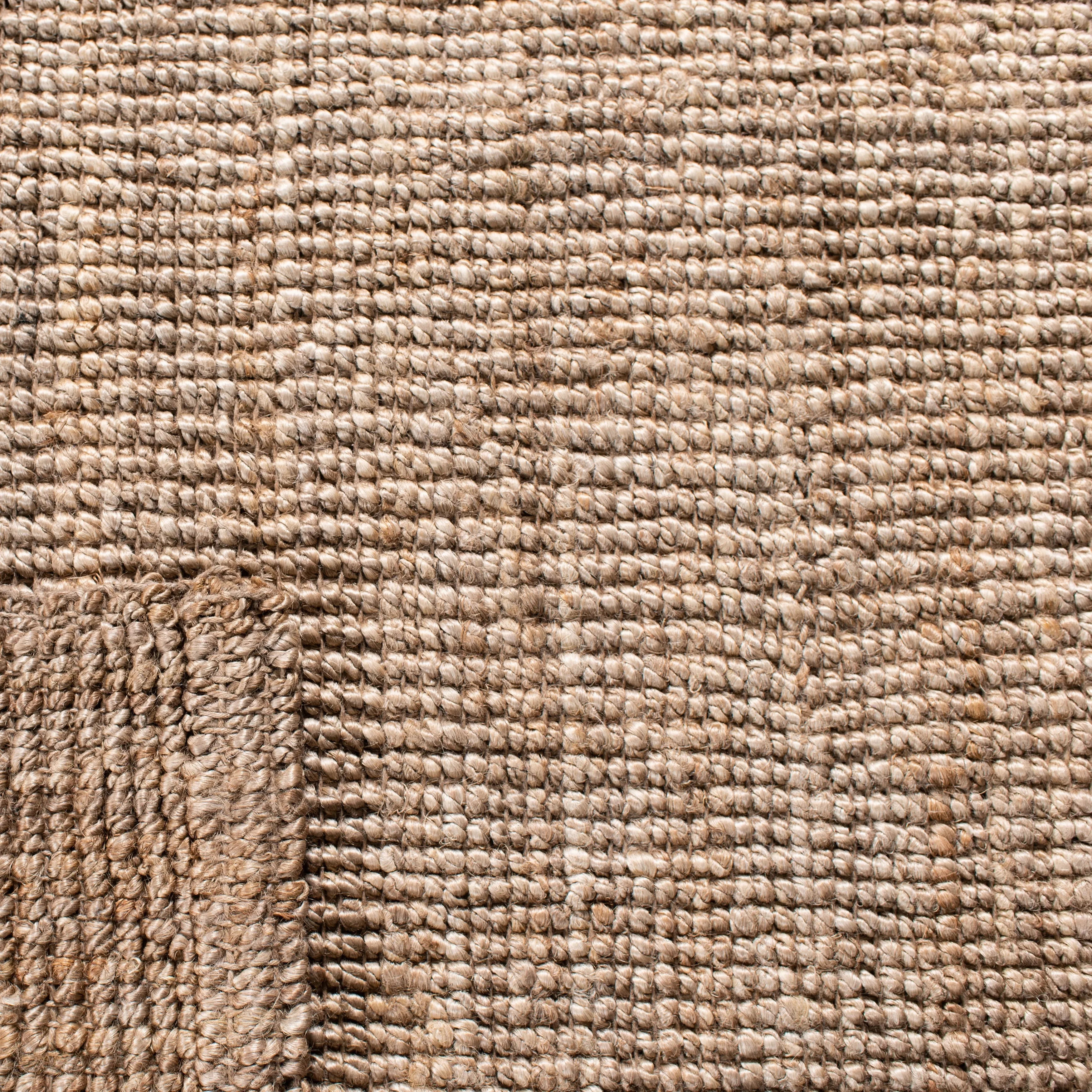 SAFAVIEH Handmade Natural Fiber Fabjola Jute Rug