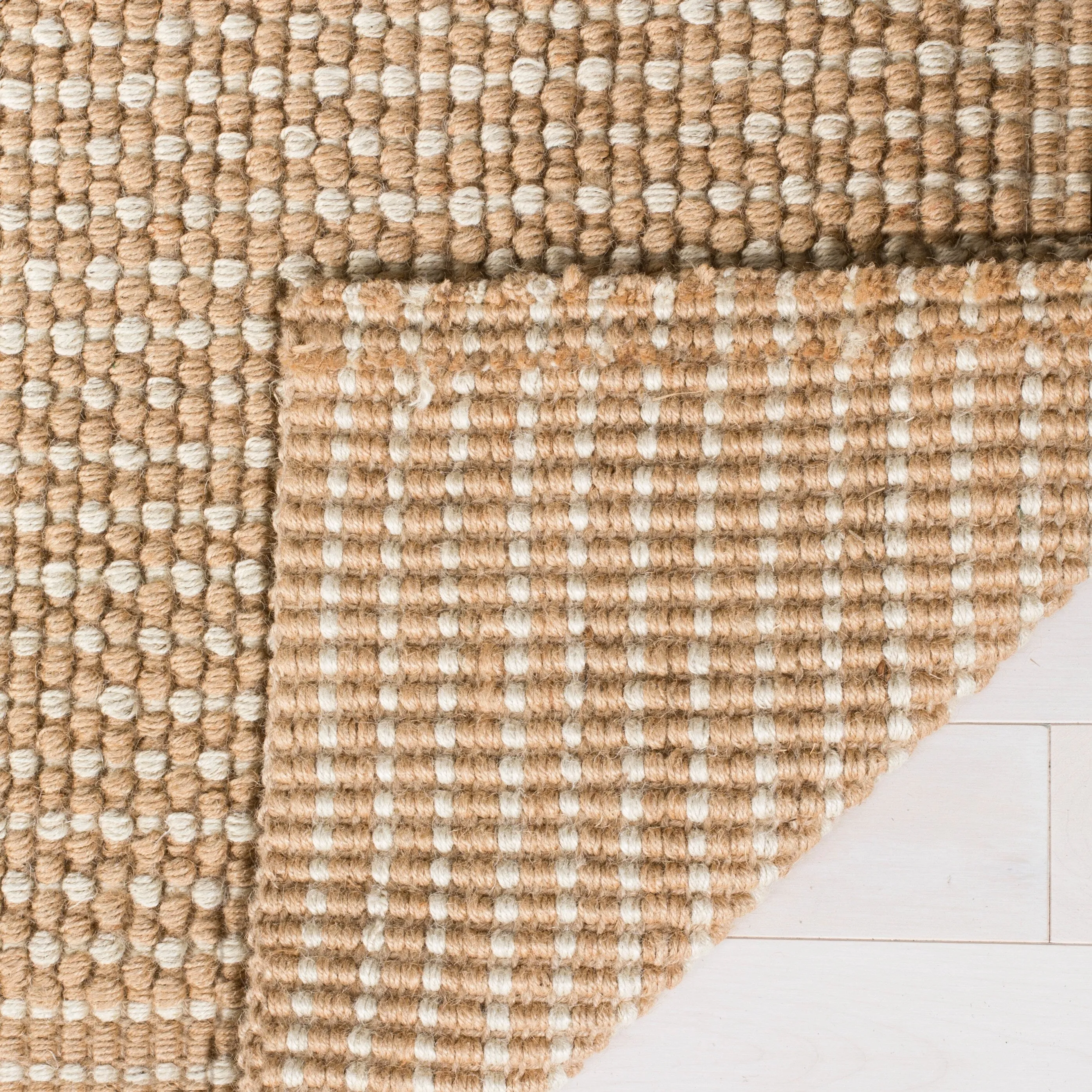 SAFAVIEH Handmade Natural Fiber Kaarin Jute Rug - Ivory/Beige - 2' x 6'