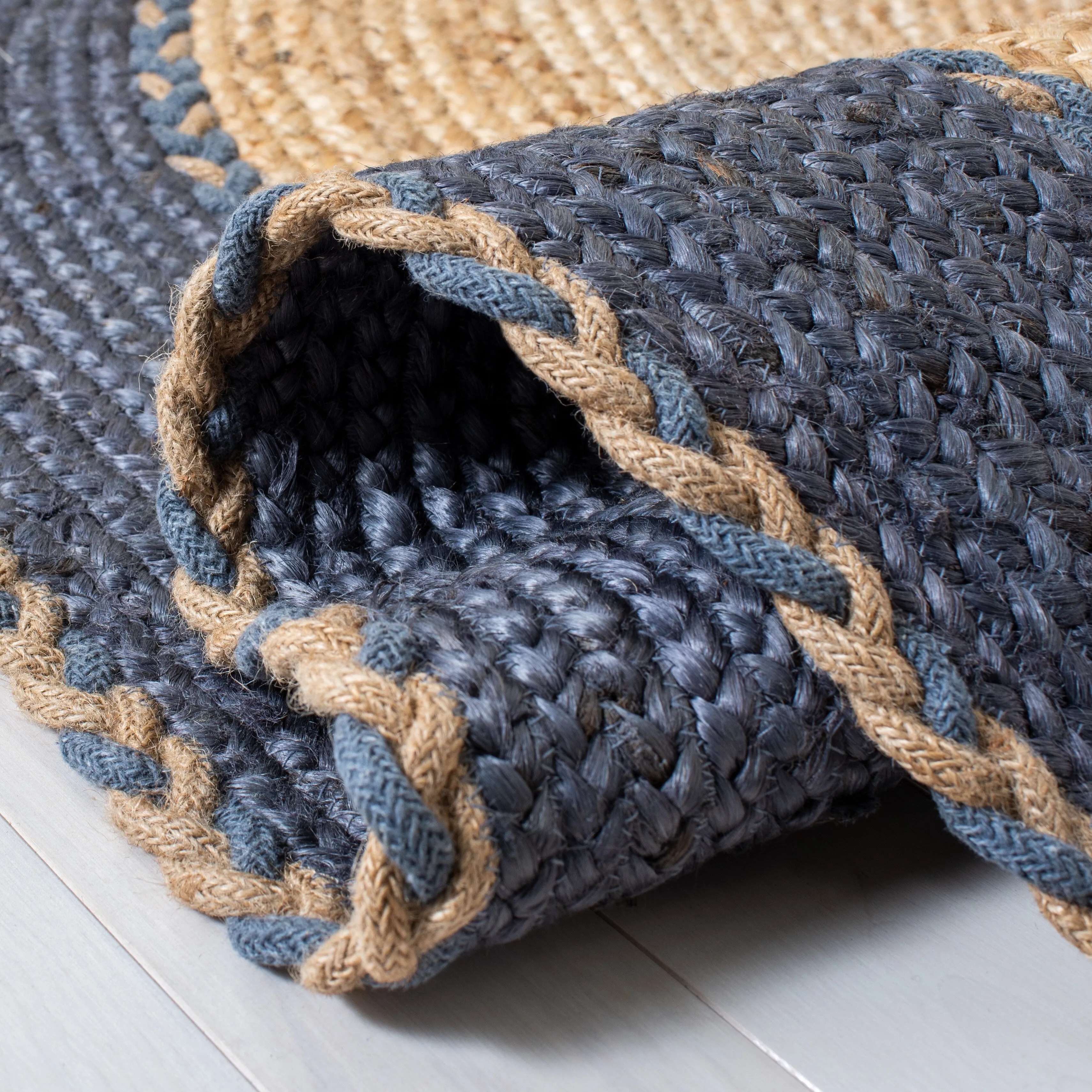 SAFAVIEH Handmade Natural Fiber Lianna Casual Jute Rug