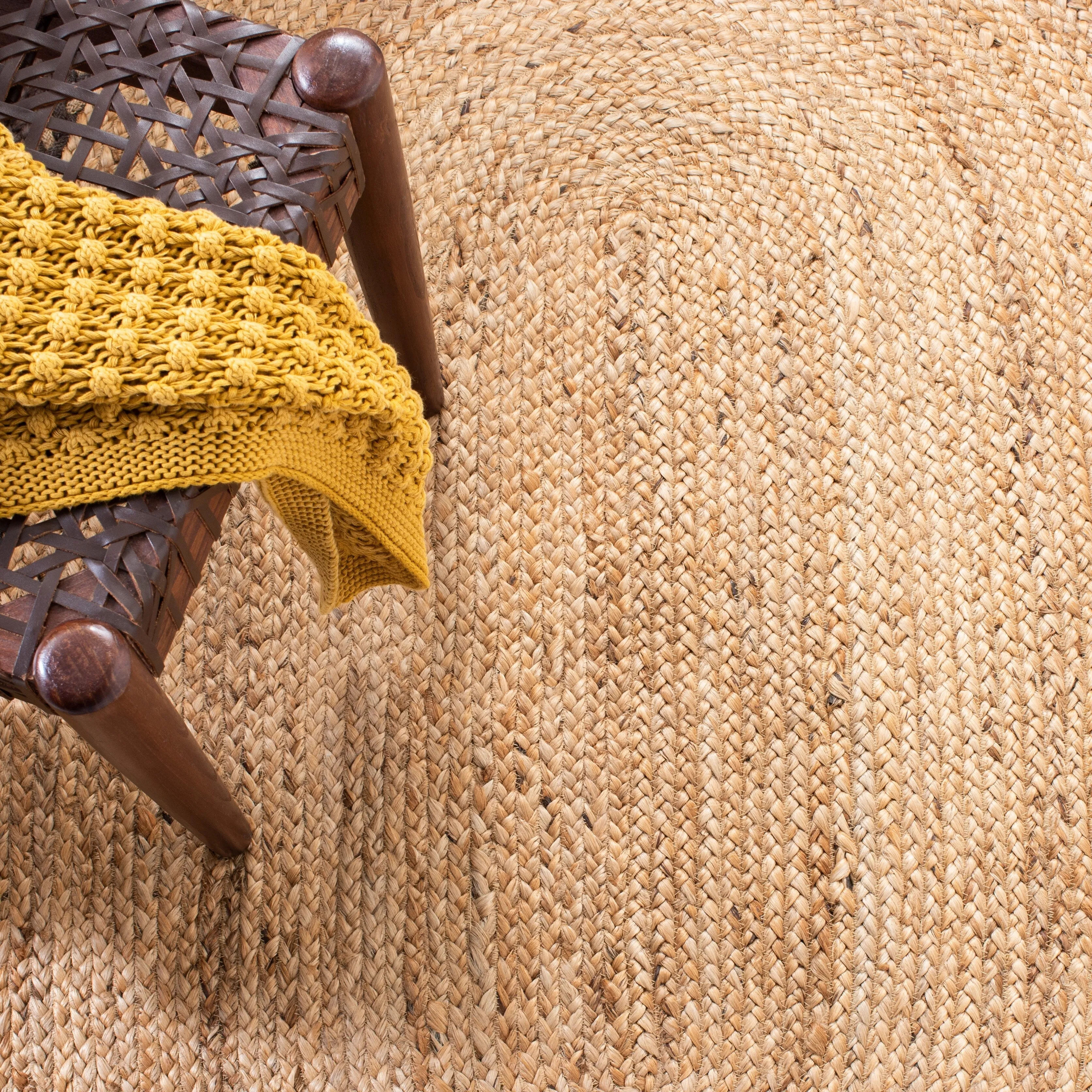 SAFAVIEH Handmade Natural Fiber Lianna Casual Jute Rug