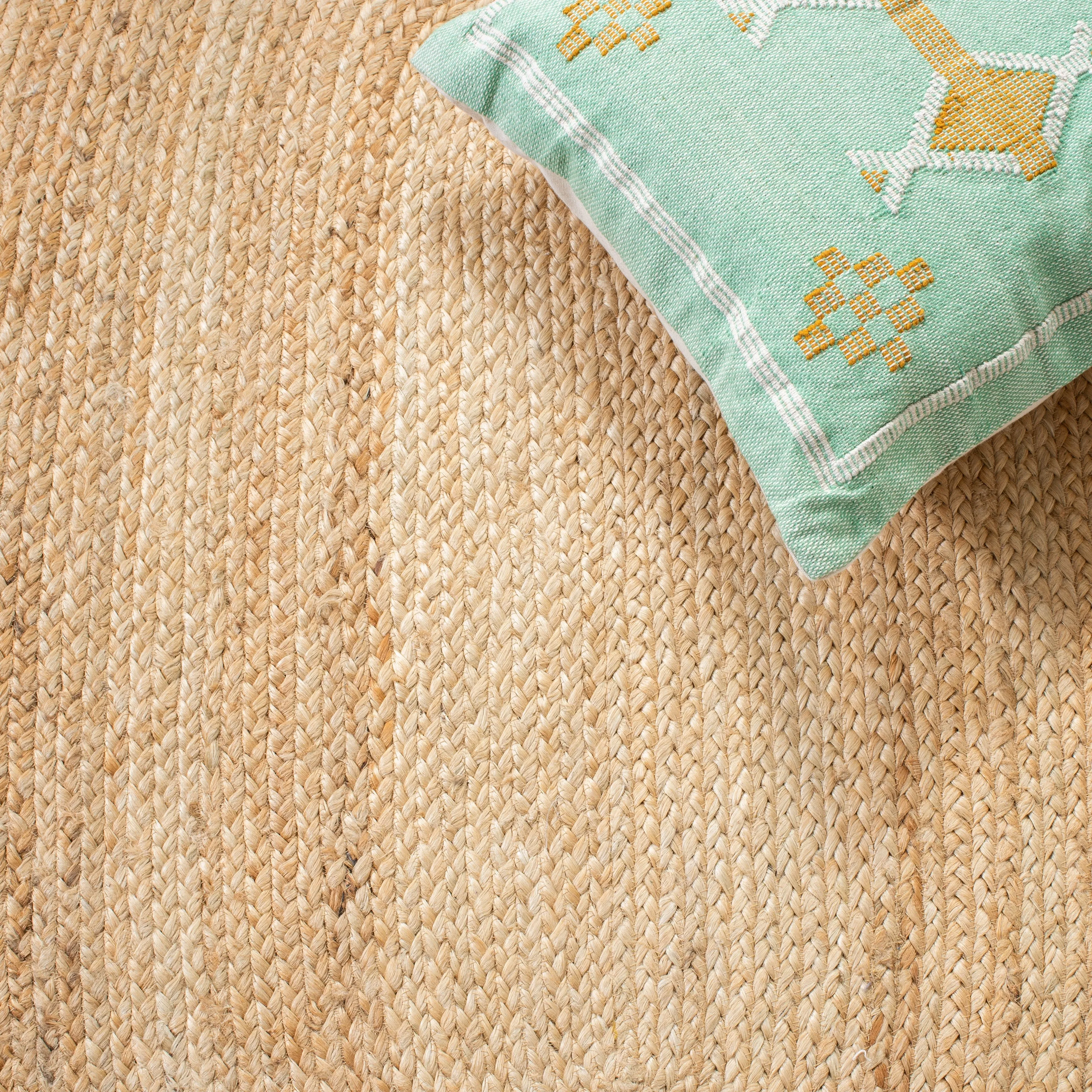 SAFAVIEH Handmade Natural Fiber Lianna Casual Jute Rug