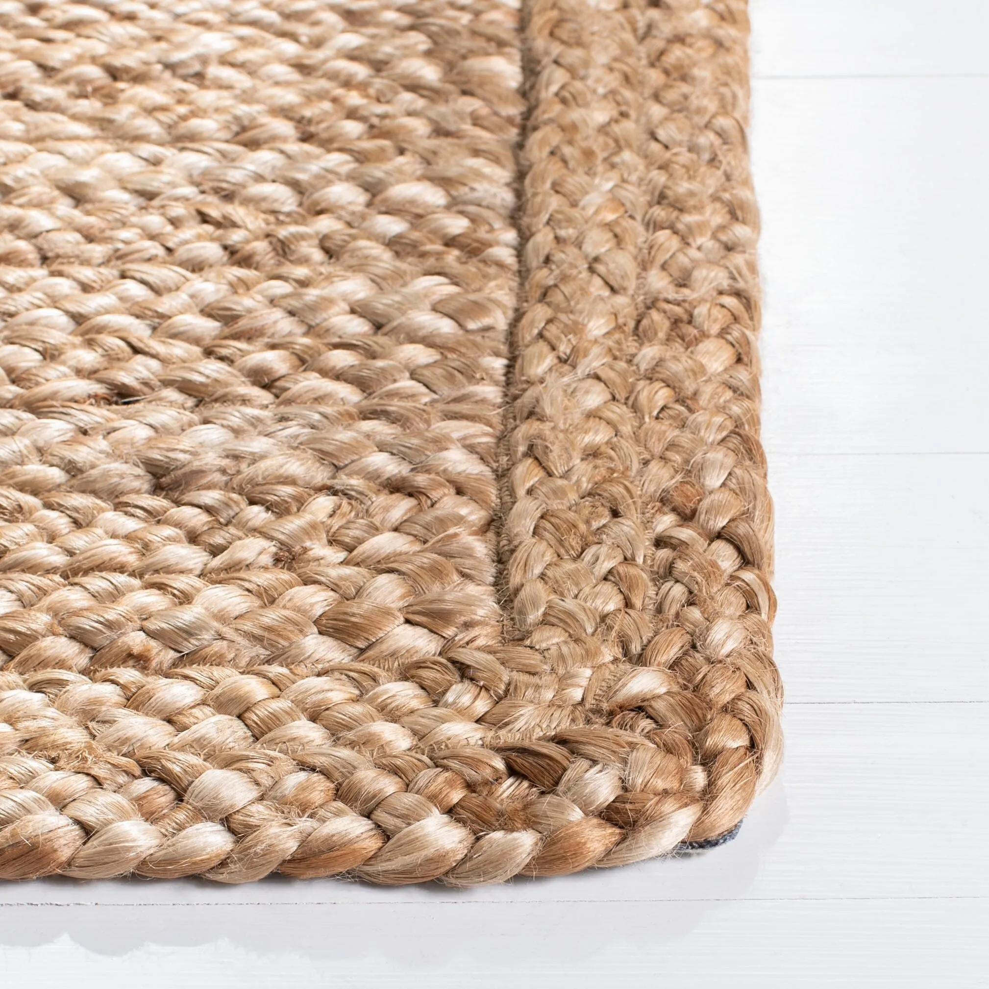 SAFAVIEH Handmade Natural Fiber Manorama Jute Rug