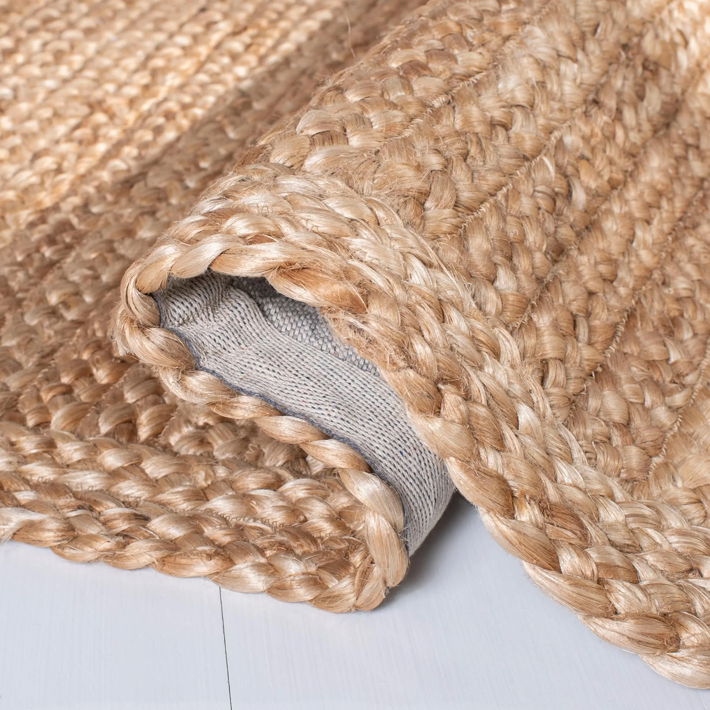 SAFAVIEH Handmade Natural Fiber Manorama Jute Rug