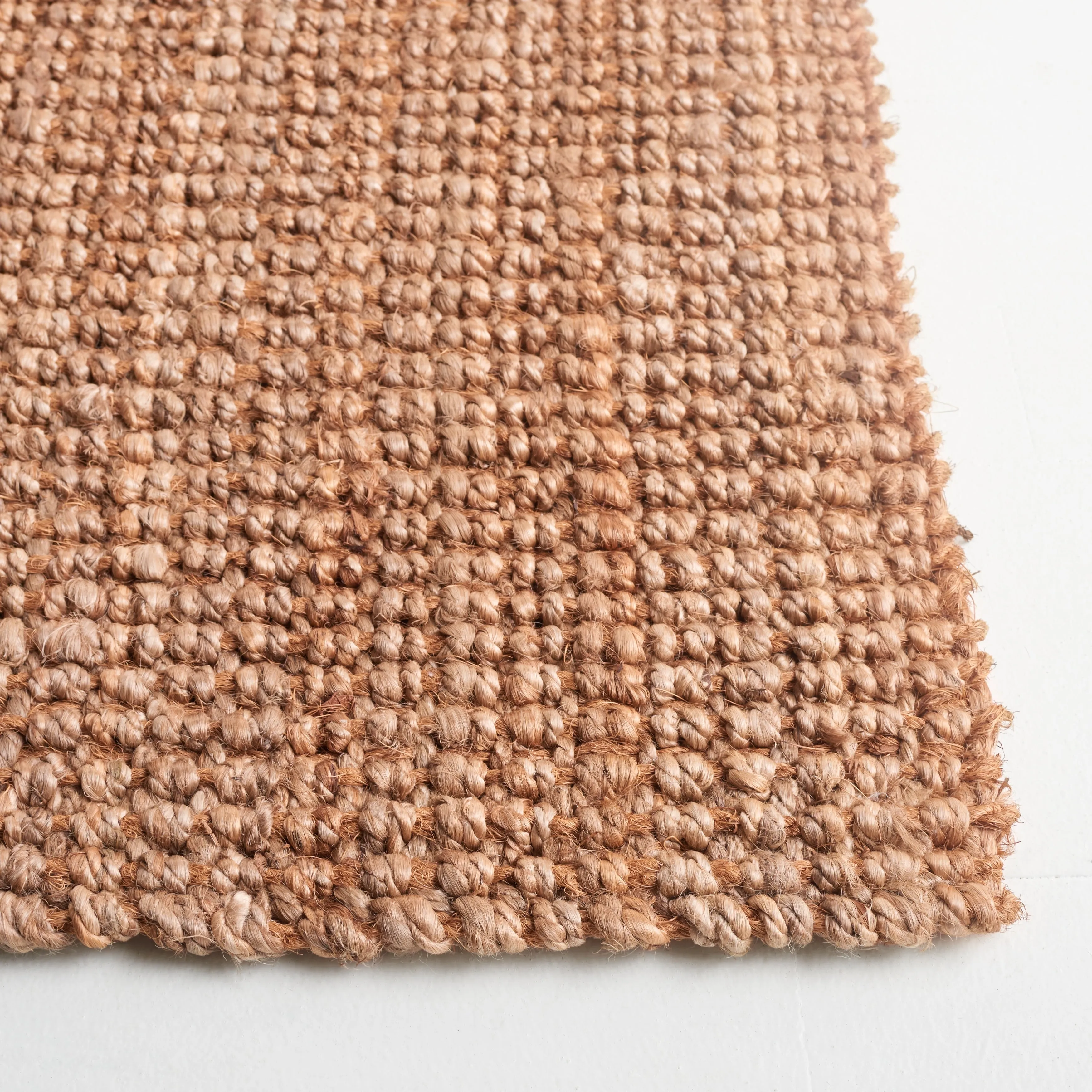 SAFAVIEH. Handmade Natural Fiber Rihanna Casual Jute Rug