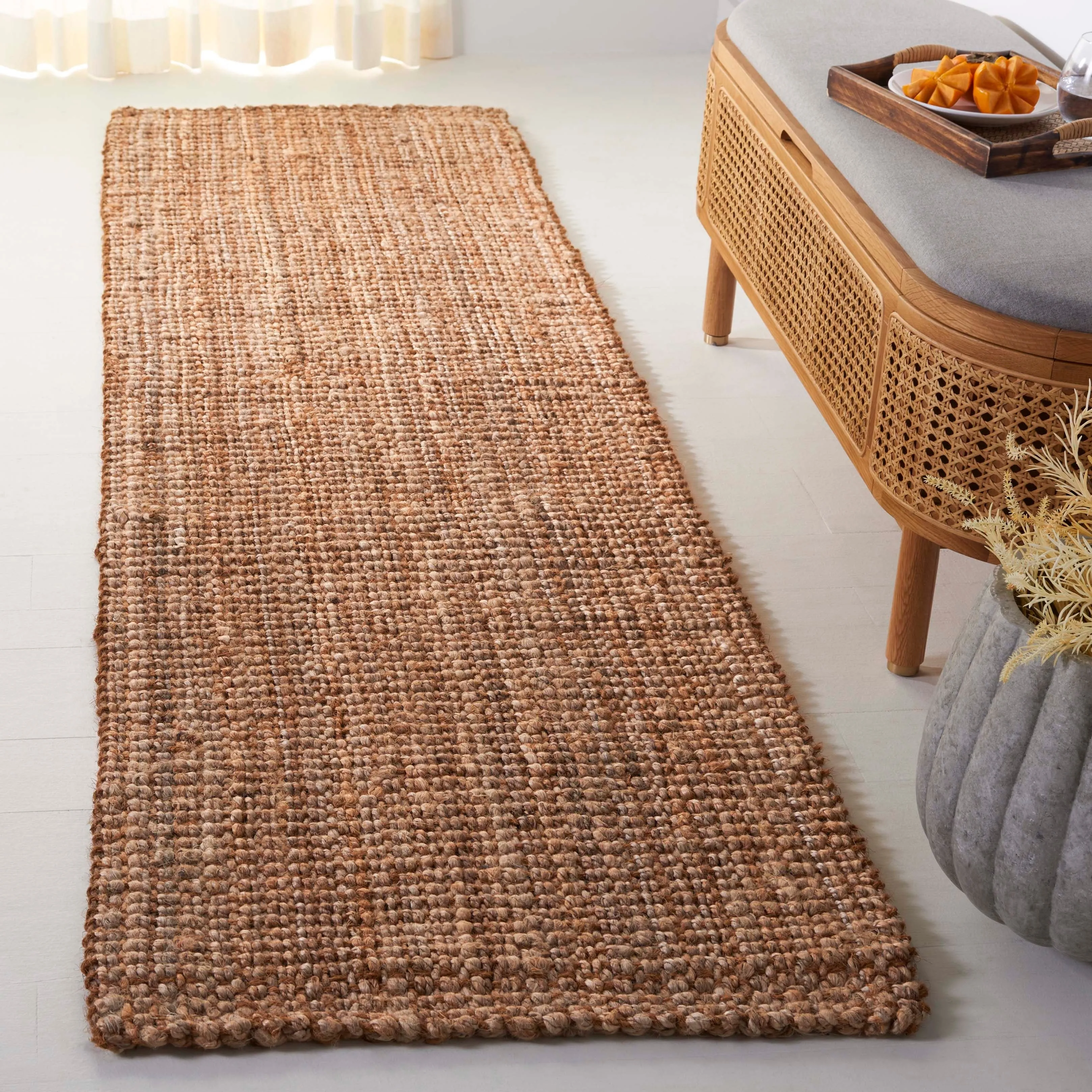 SAFAVIEH. Handmade Natural Fiber Rihanna Casual Jute Rug