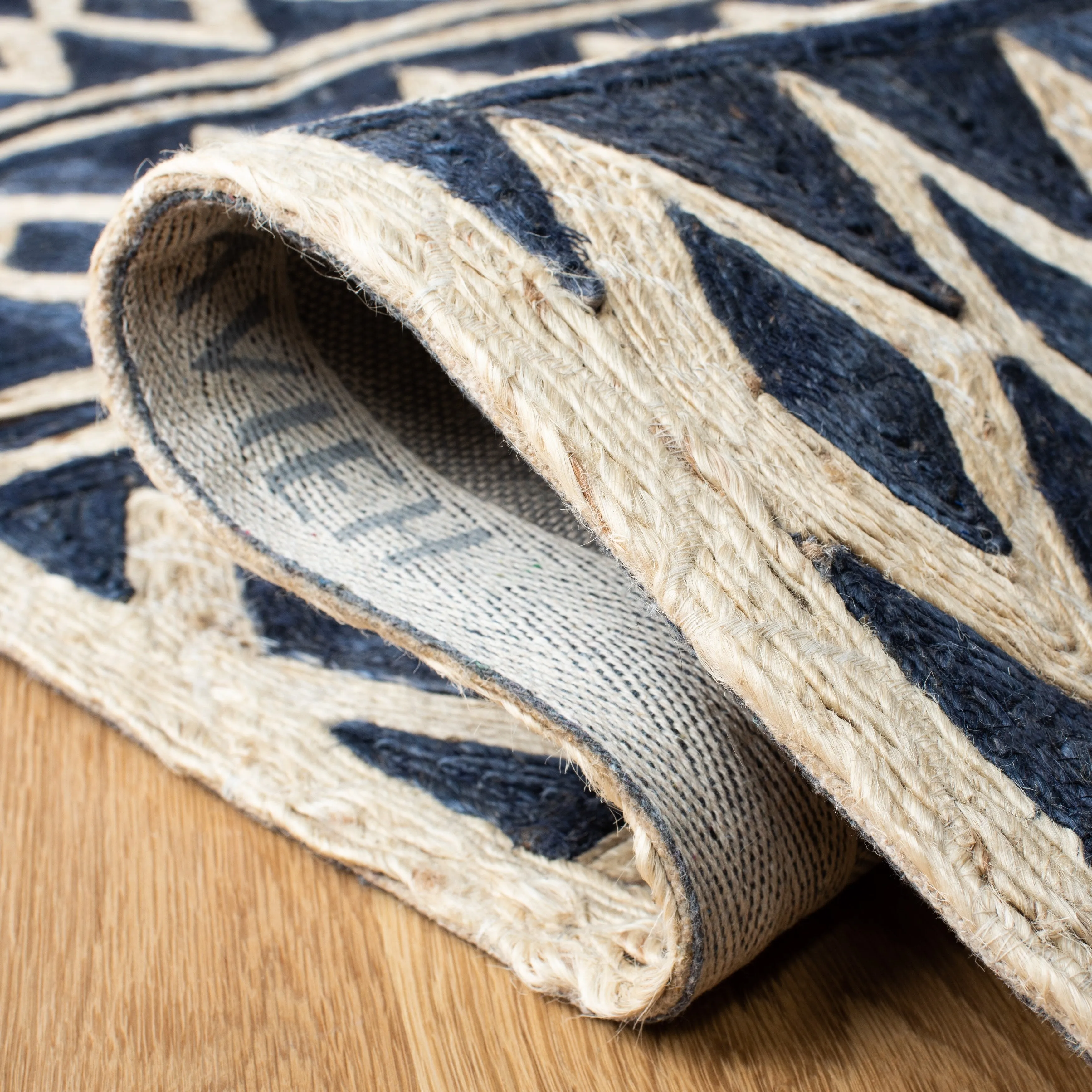 SAFAVIEH Handmade Sahara Fernanda Moroccan Jute Rug