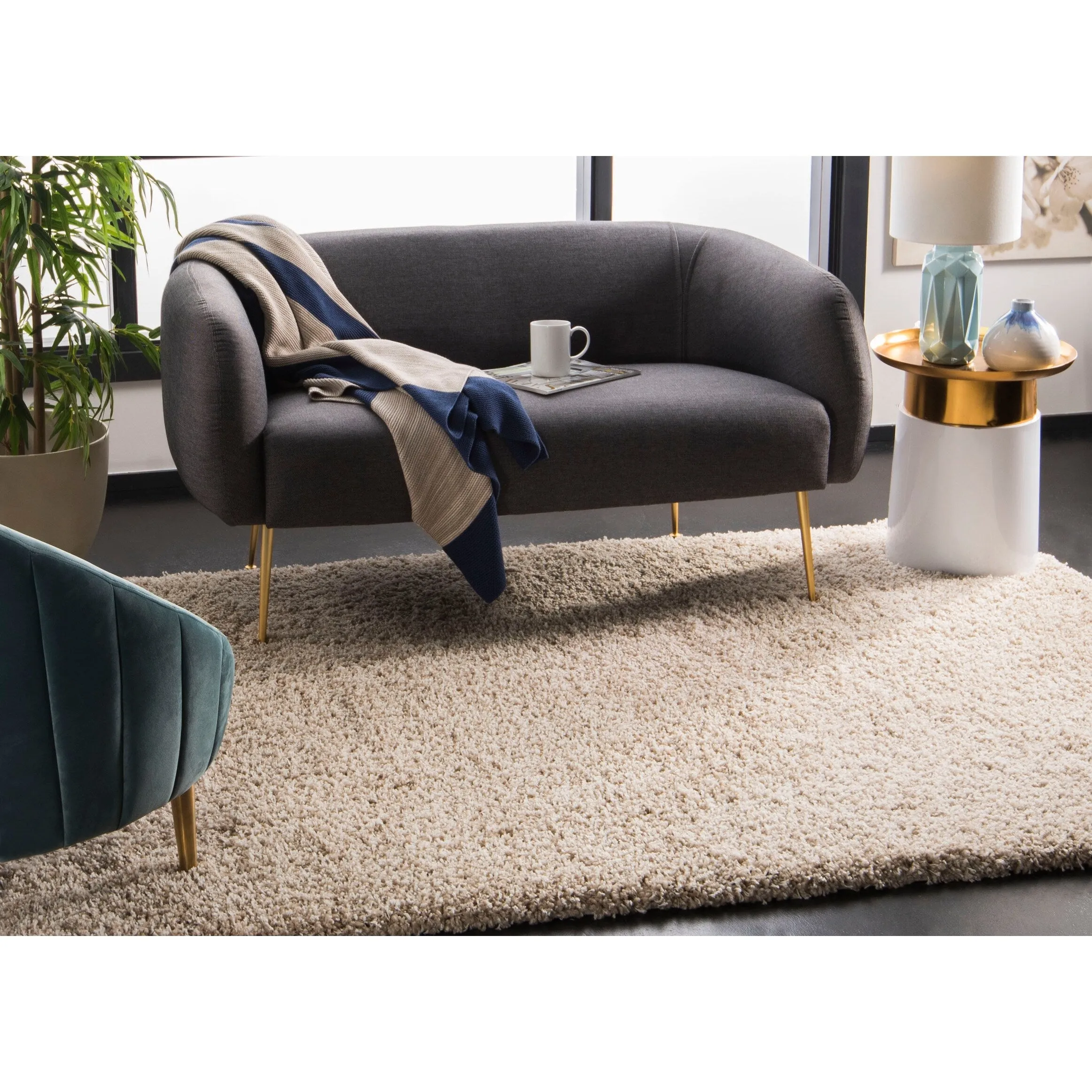 SAFAVIEH Handmade Studio Tobi Natural Hide Leather Rug
