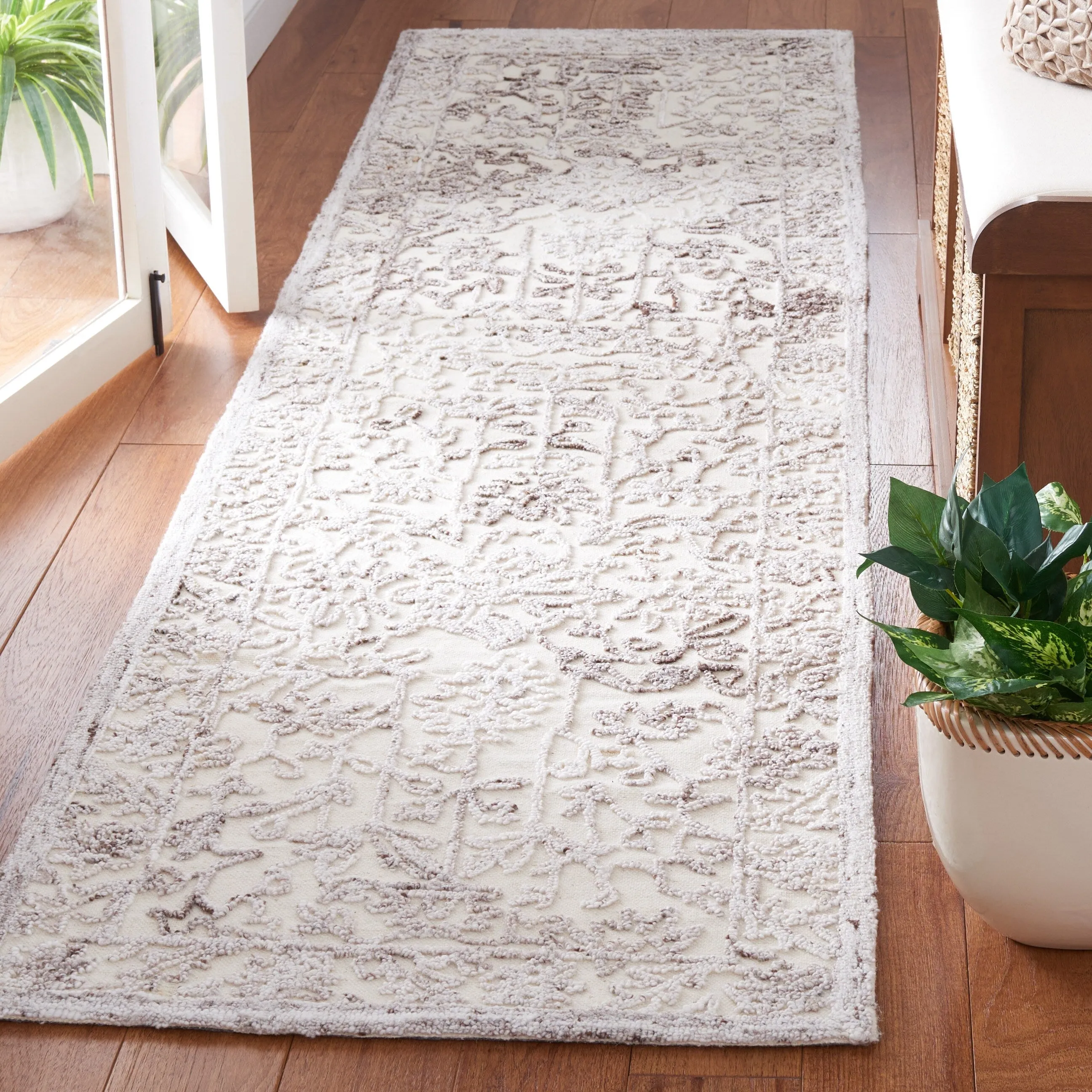 SAFAVIEH Handmade Trace Catina Rug