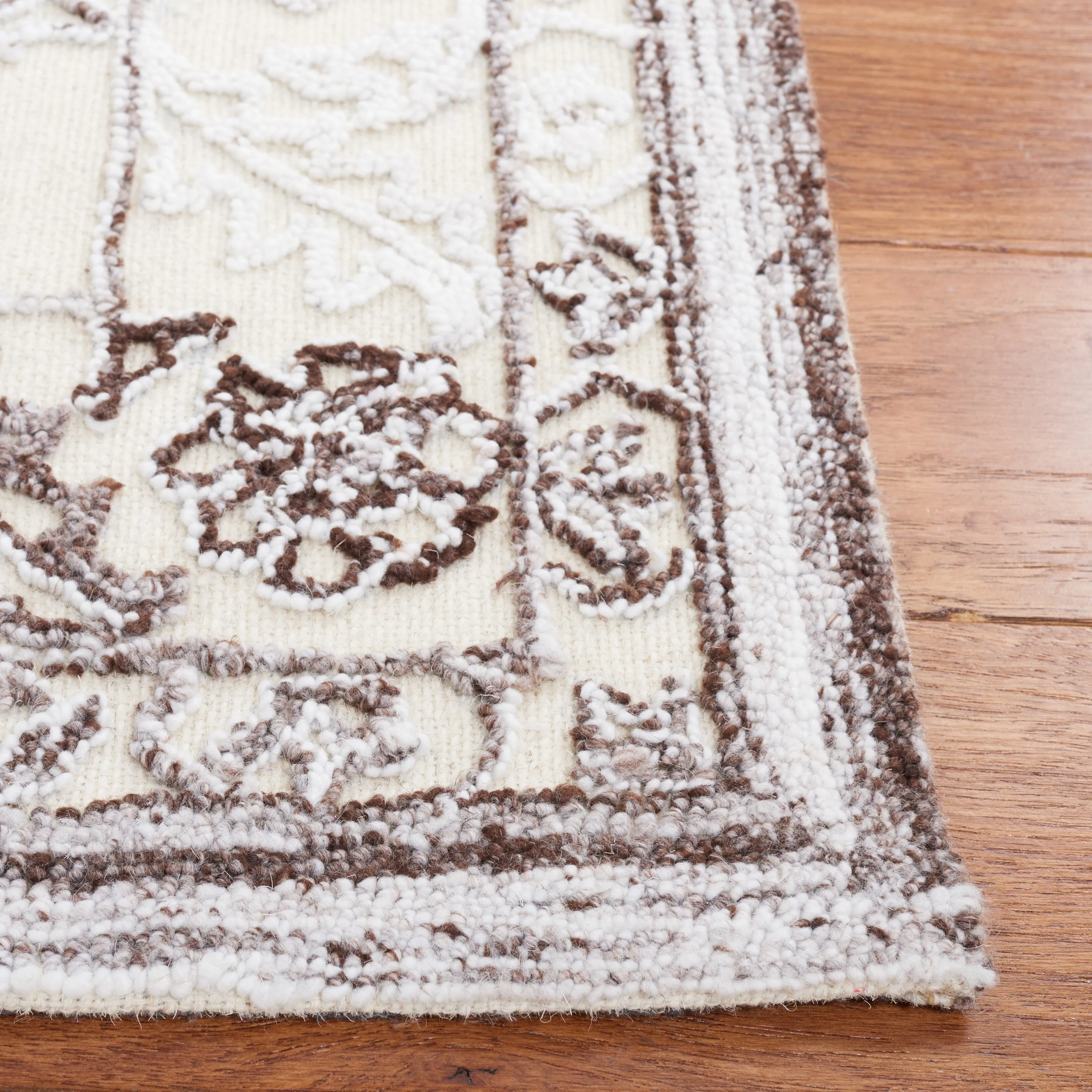 SAFAVIEH Handmade Trace Catina Rug