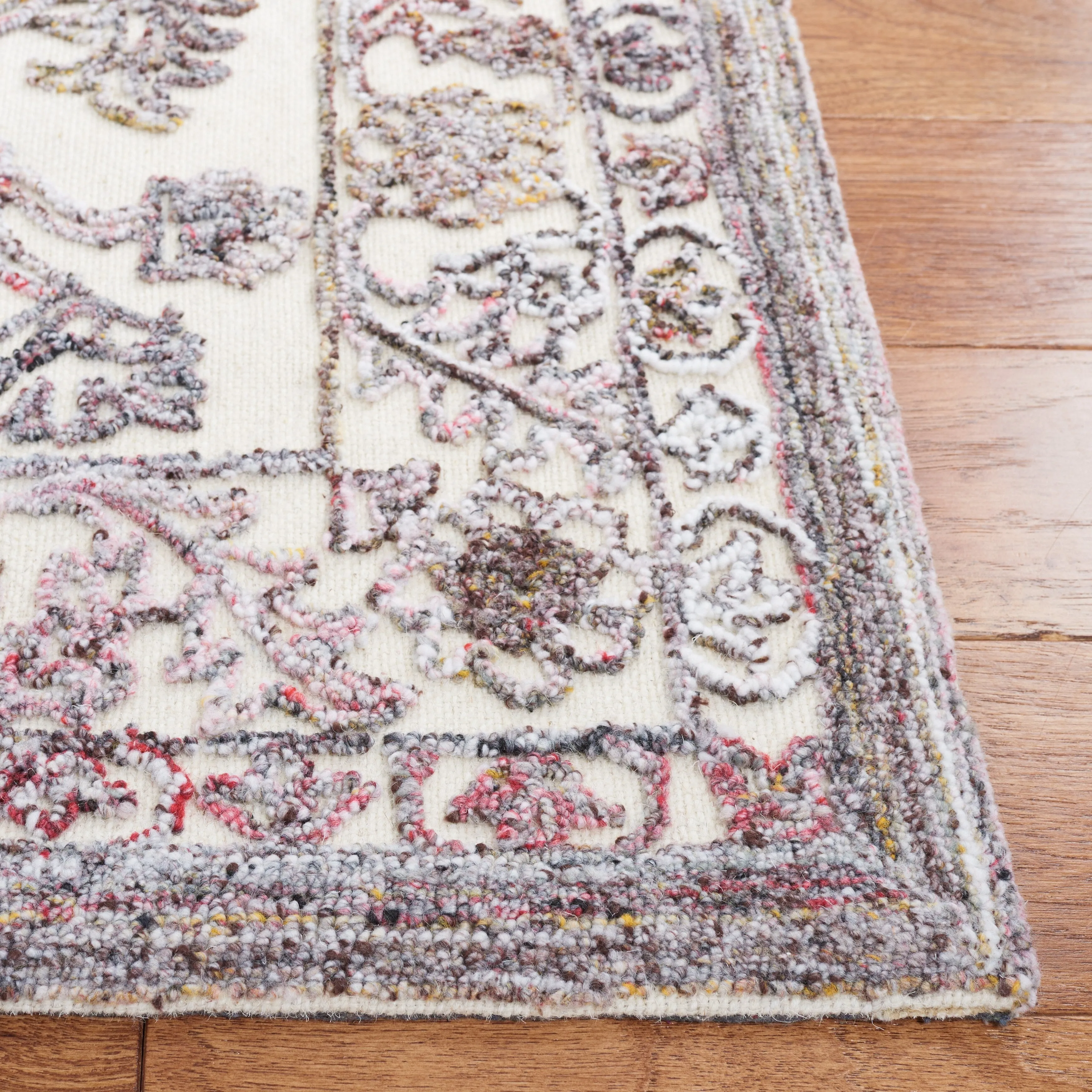 SAFAVIEH Handmade Trace Catina Rug