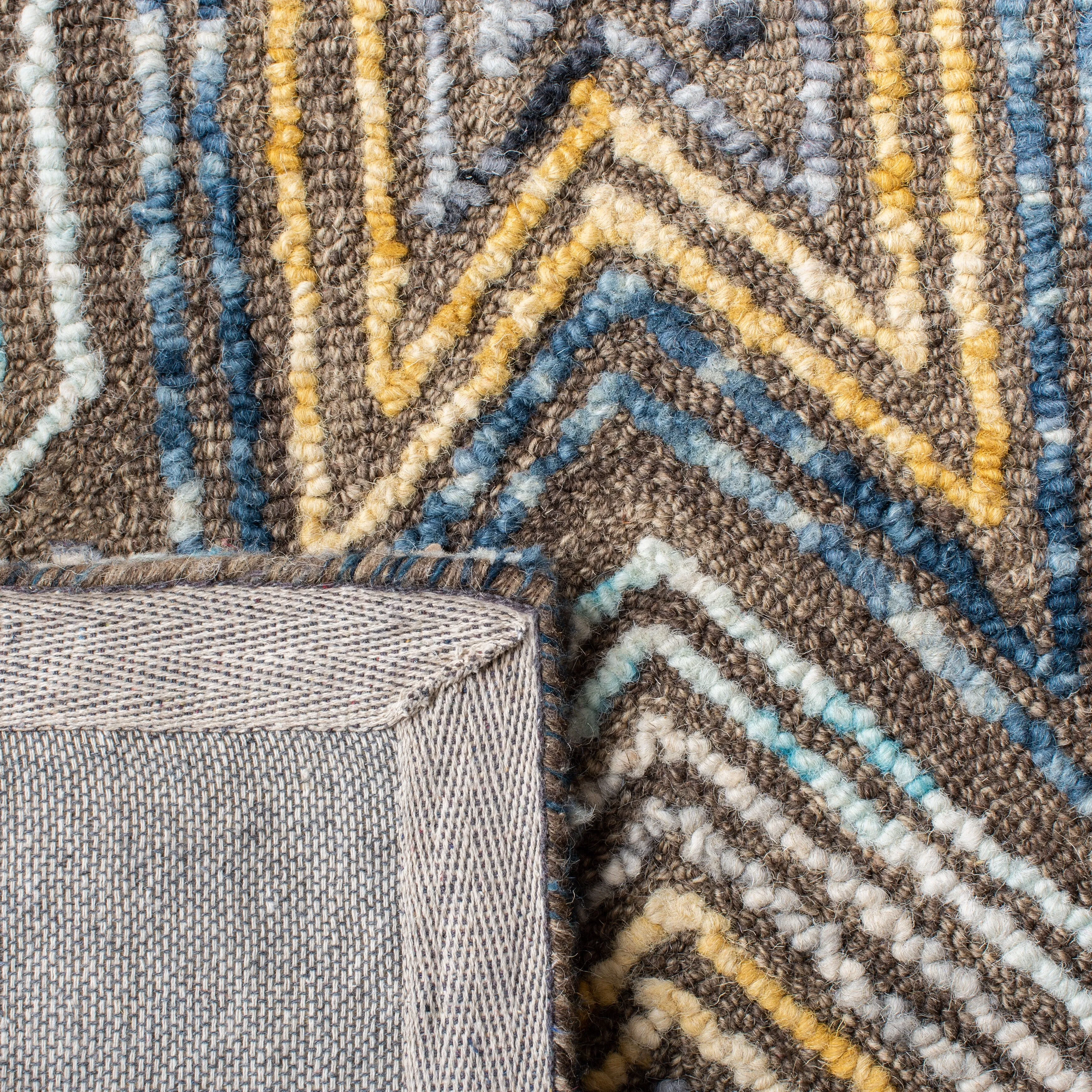 SAFAVIEH Handmade Trace Cristal Geometric Wool Rug