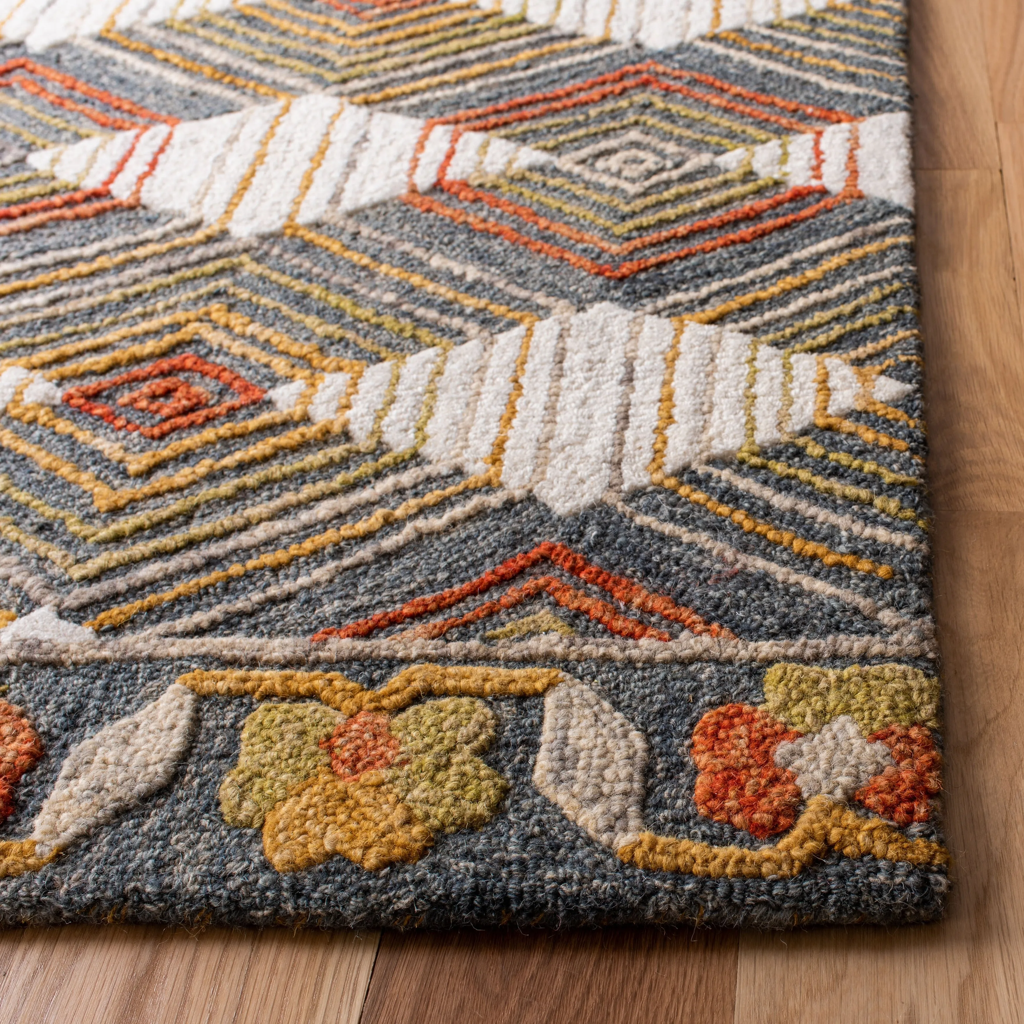 SAFAVIEH Handmade Trace Latoya Geometric Wool Rug