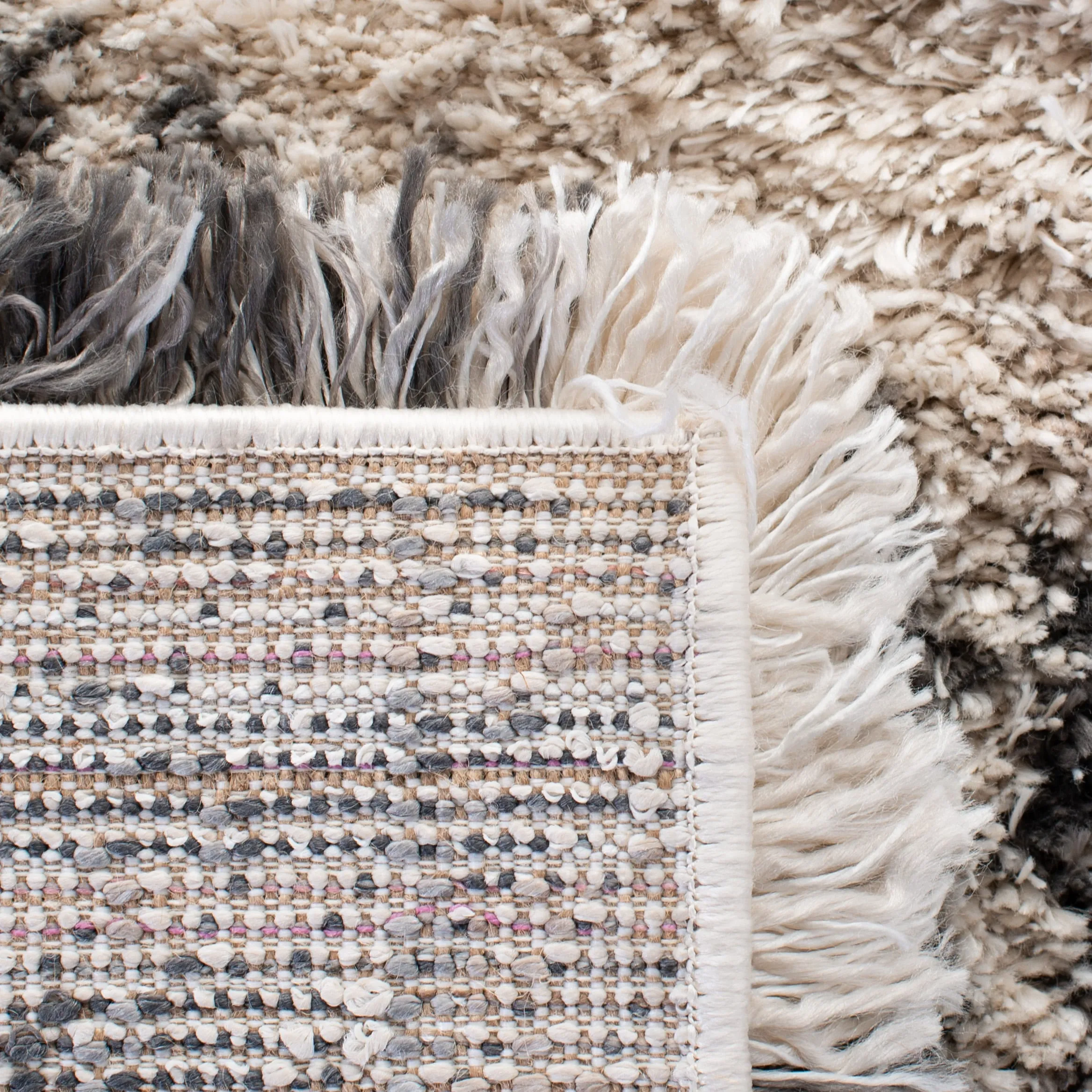 SAFAVIEH Iceland Shag Kimberlee Flokati 2.6-inch Thick Rug
