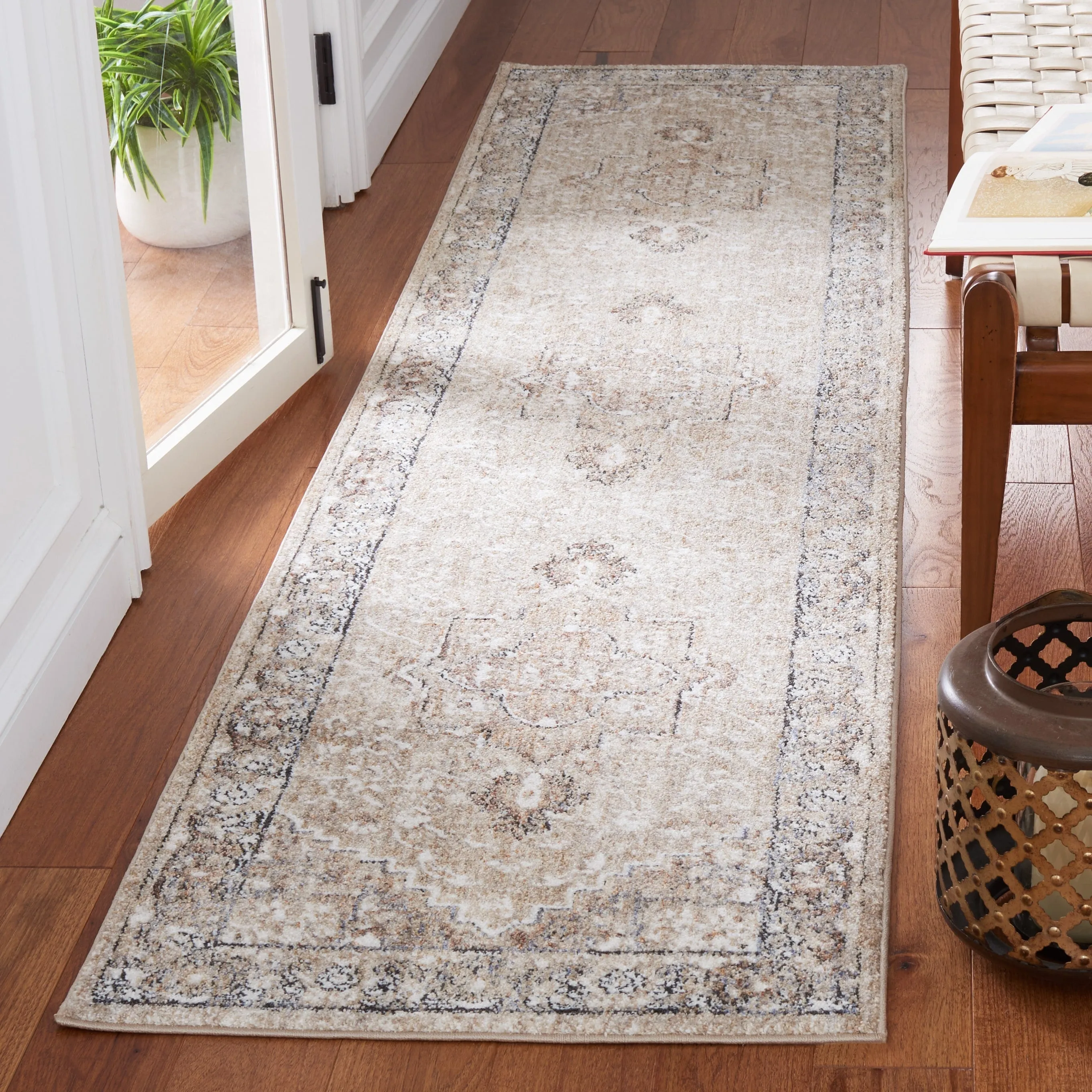 SAFAVIEH Jasmine Cristina Vintage Rug
