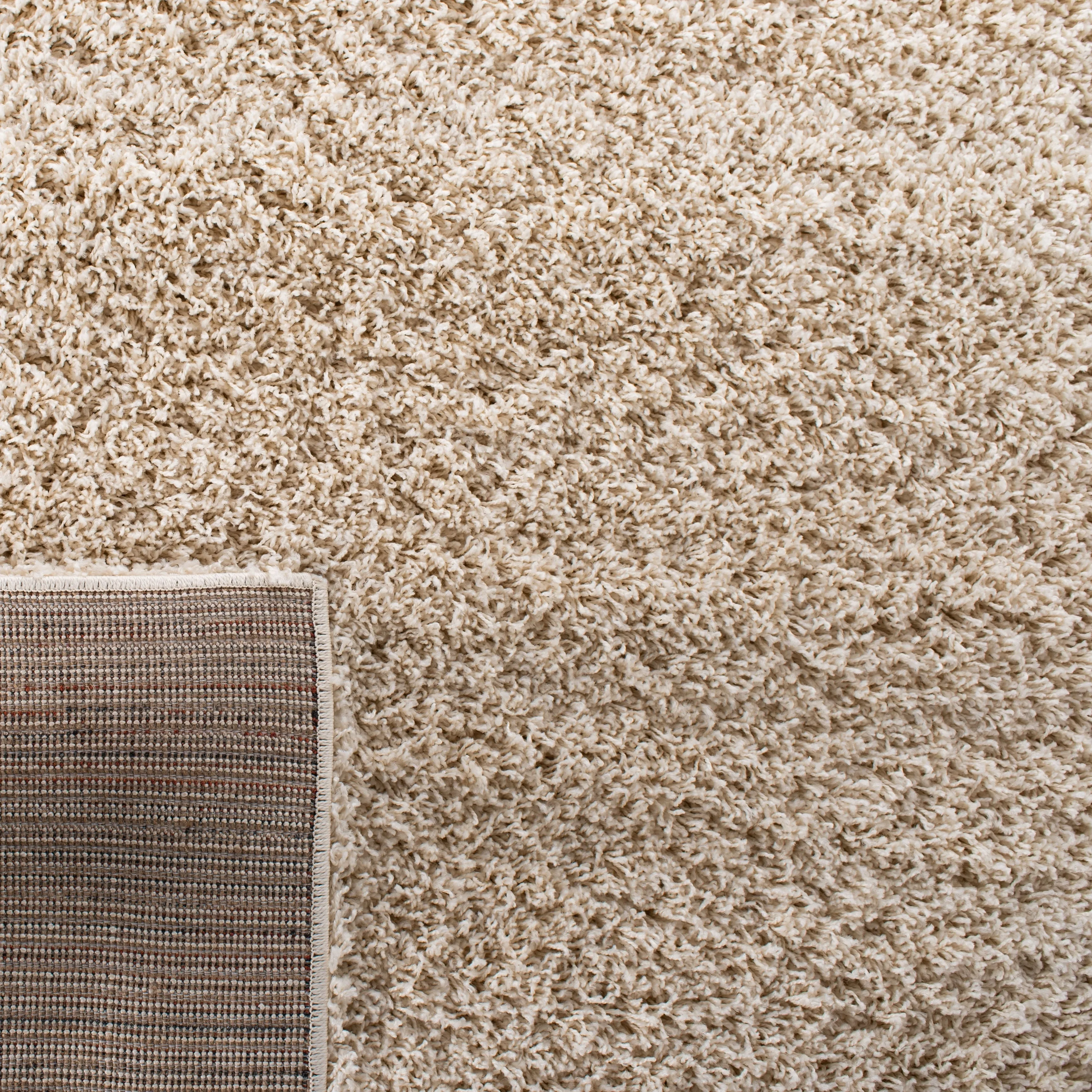 SAFAVIEH Laguna Shag Viroana Solid 2-inch Thick Rug