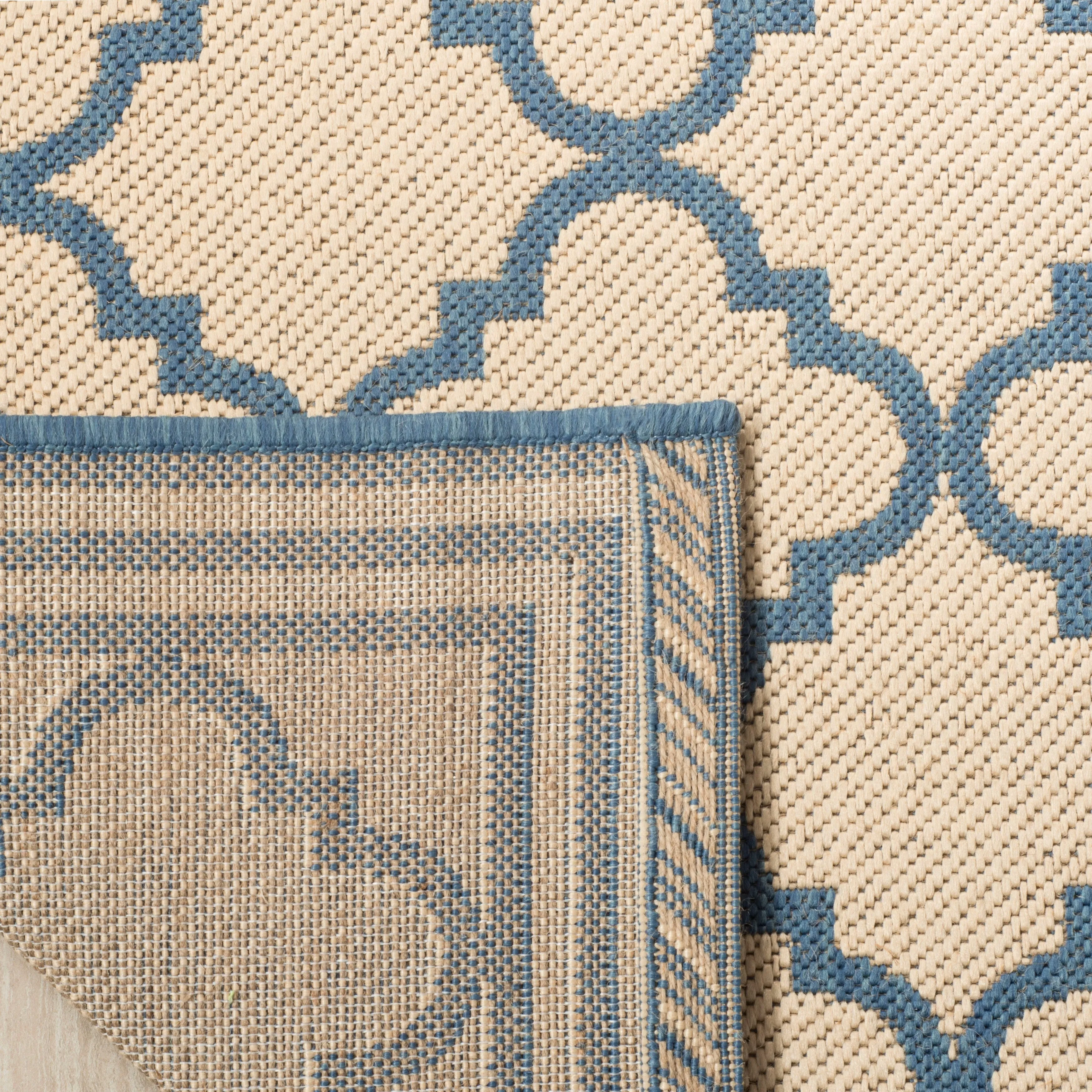 SAFAVIEH Linden Carolynn Indoor/ Outdoor Patio Backyard Rug