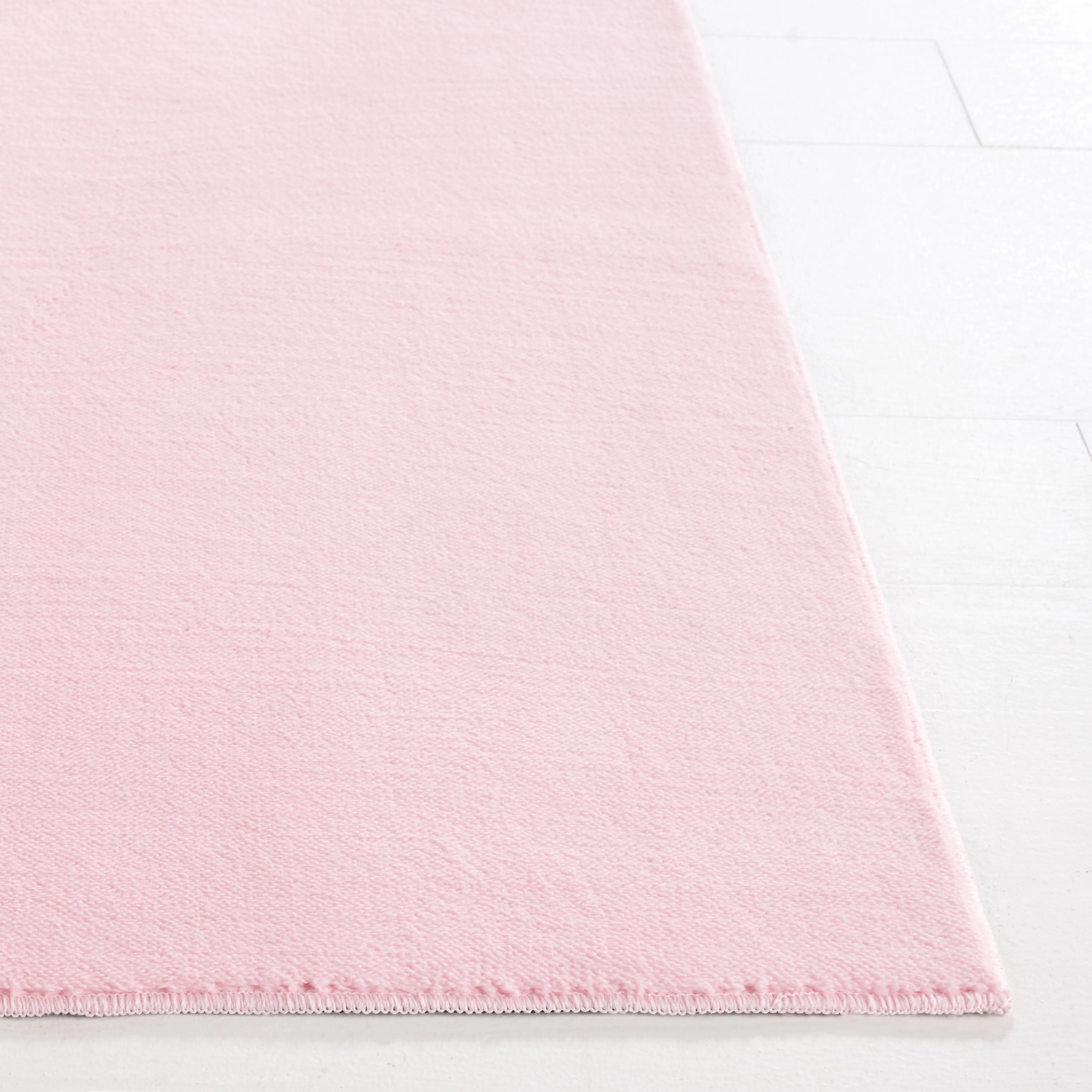 SAFAVIEH Loft Saundra Contemporary Machine Washable Rug