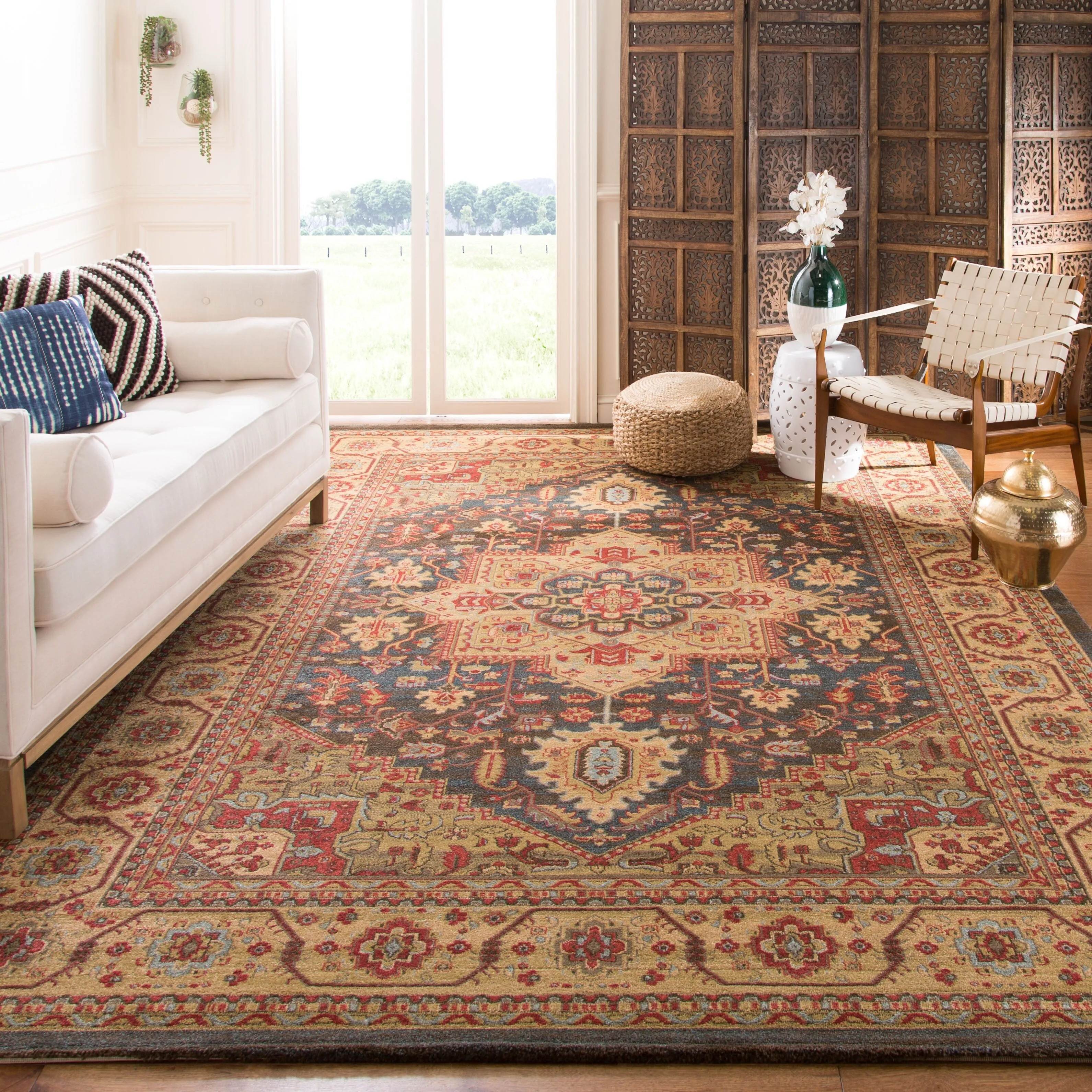 SAFAVIEH Mahal Marylou Traditional Oriental Rug