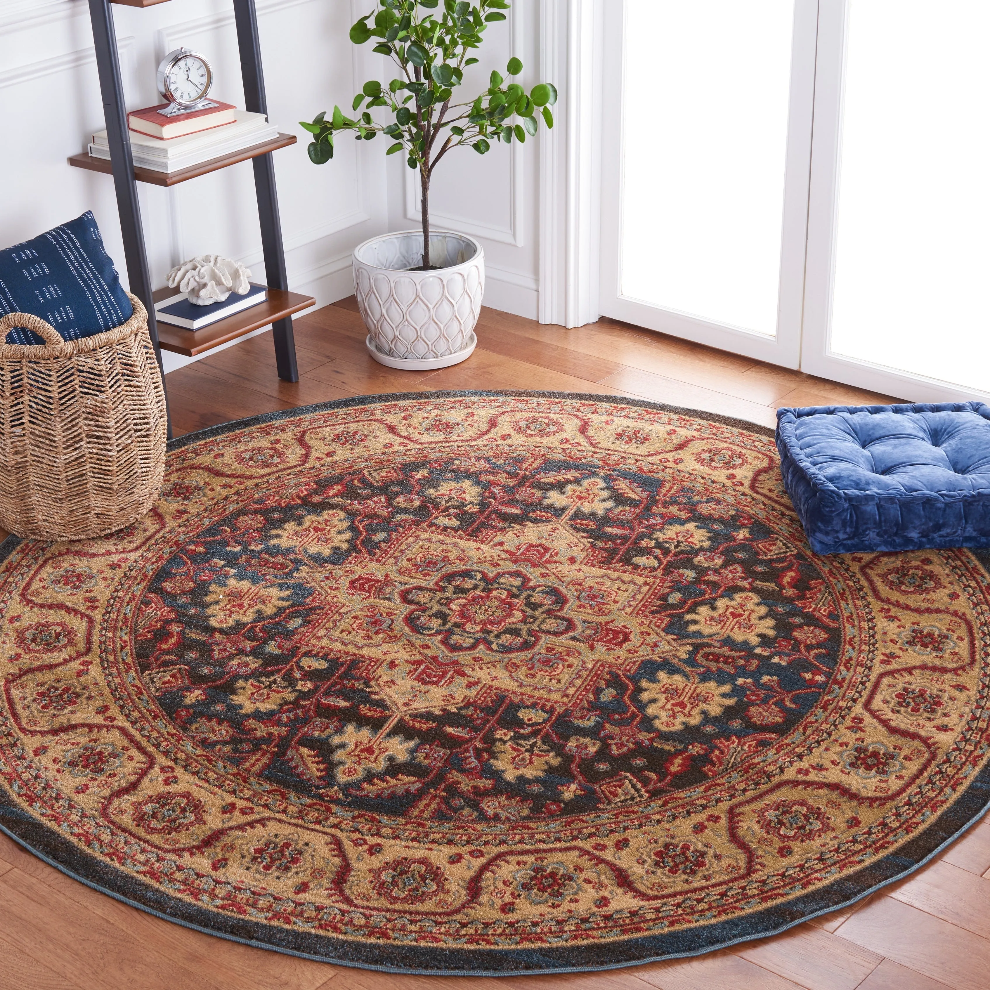 SAFAVIEH Mahal Marylou Traditional Oriental Rug