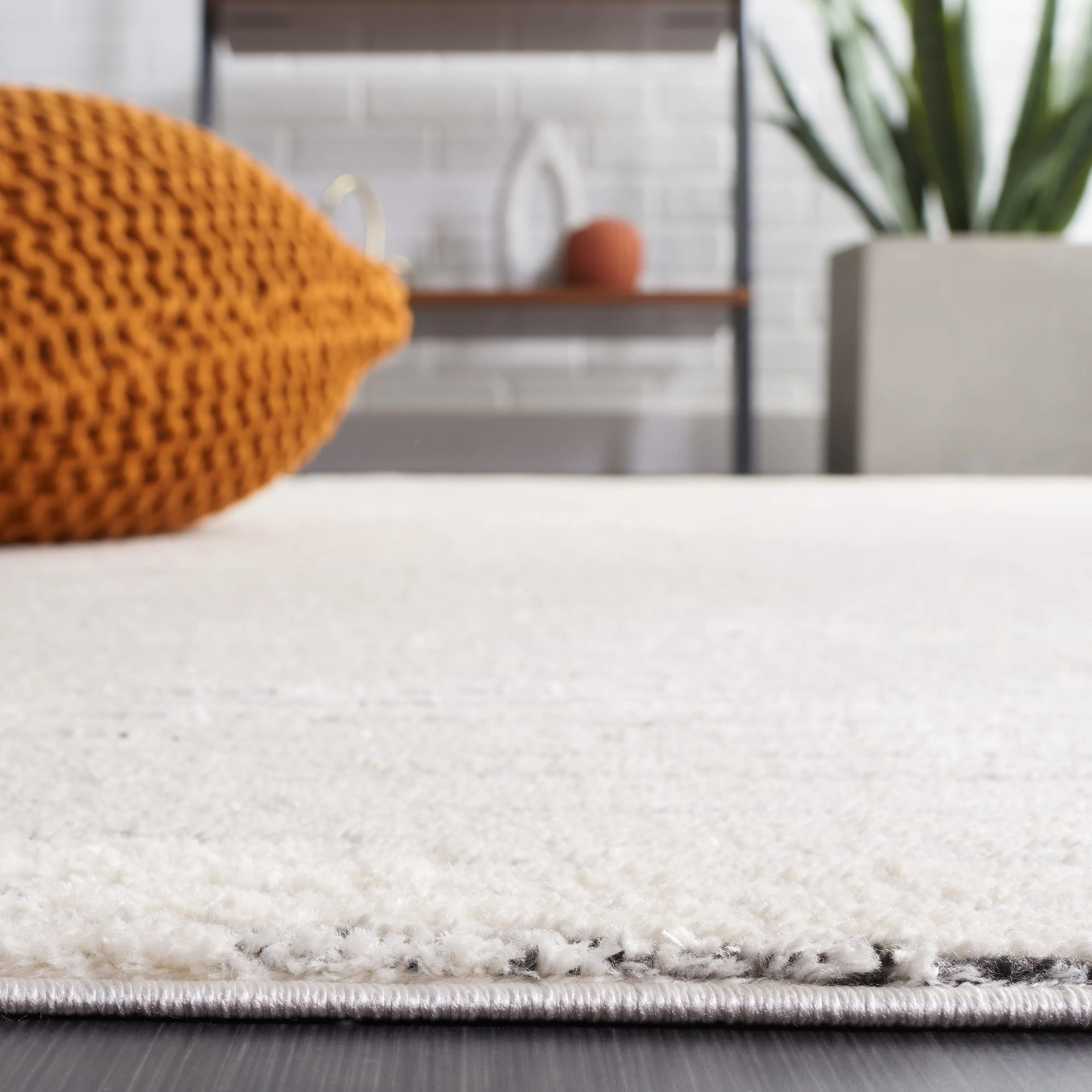 SAFAVIEH Melody Marilene Stripe Rug