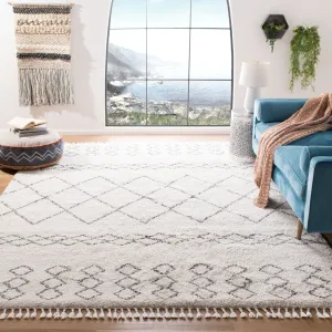 SAFAVIEH Moroccan Fringe Shag Lucyna 2-inch Thick Rug - Ivory/Grey - 8' x 10'