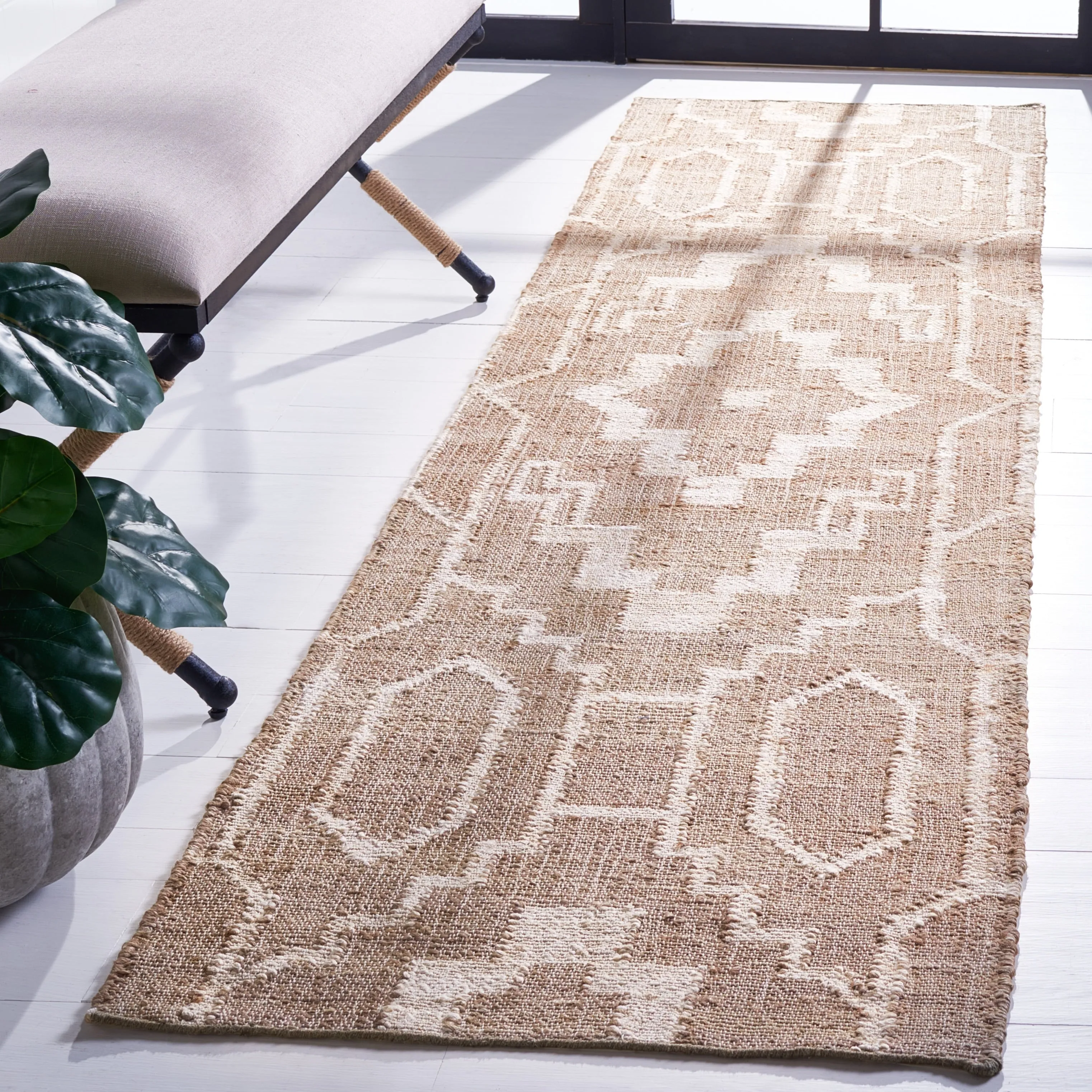 SAFAVIEH Natural Fiber Erla Boho Jute Rug