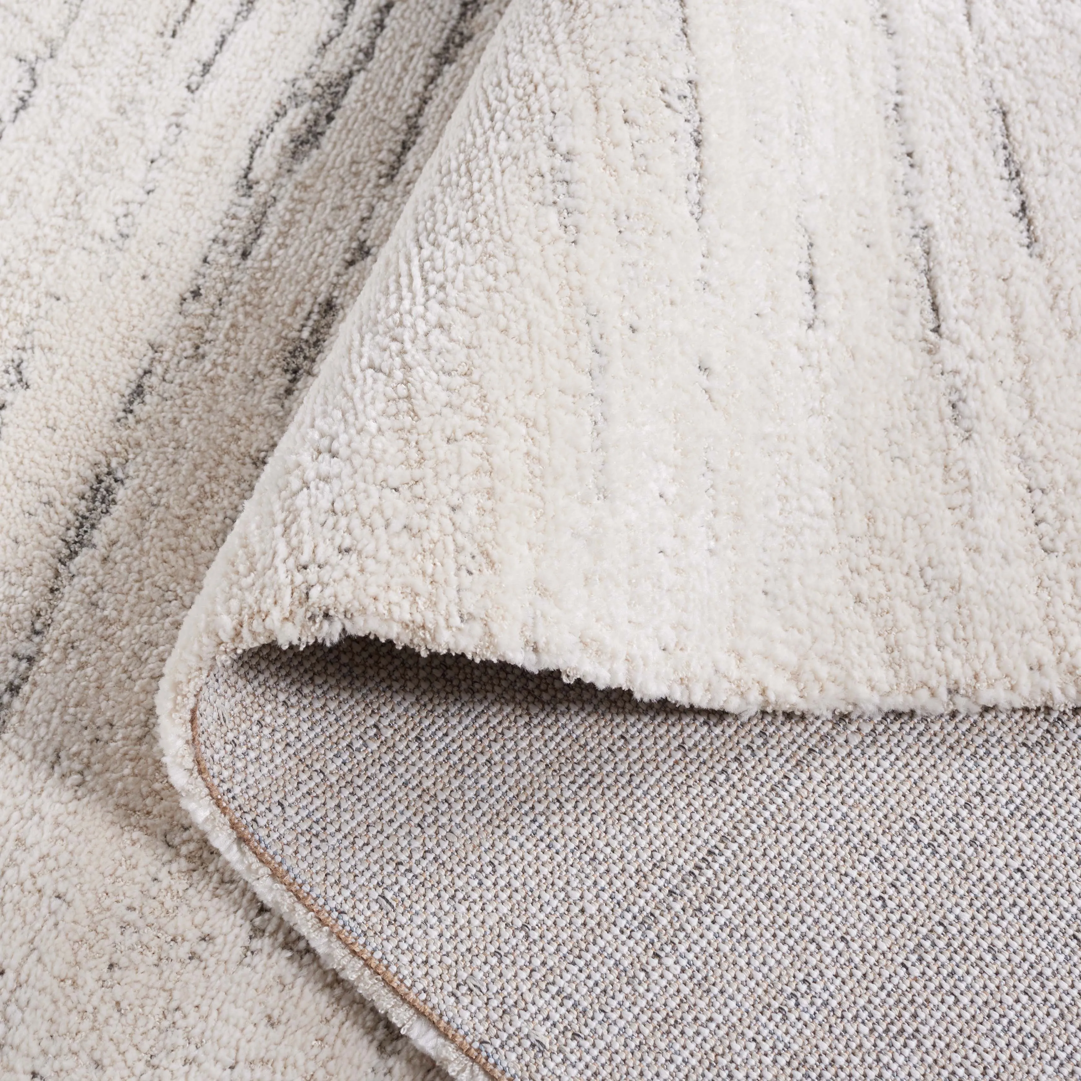 SAFAVIEH Neptune Filomena Contemporary Rug