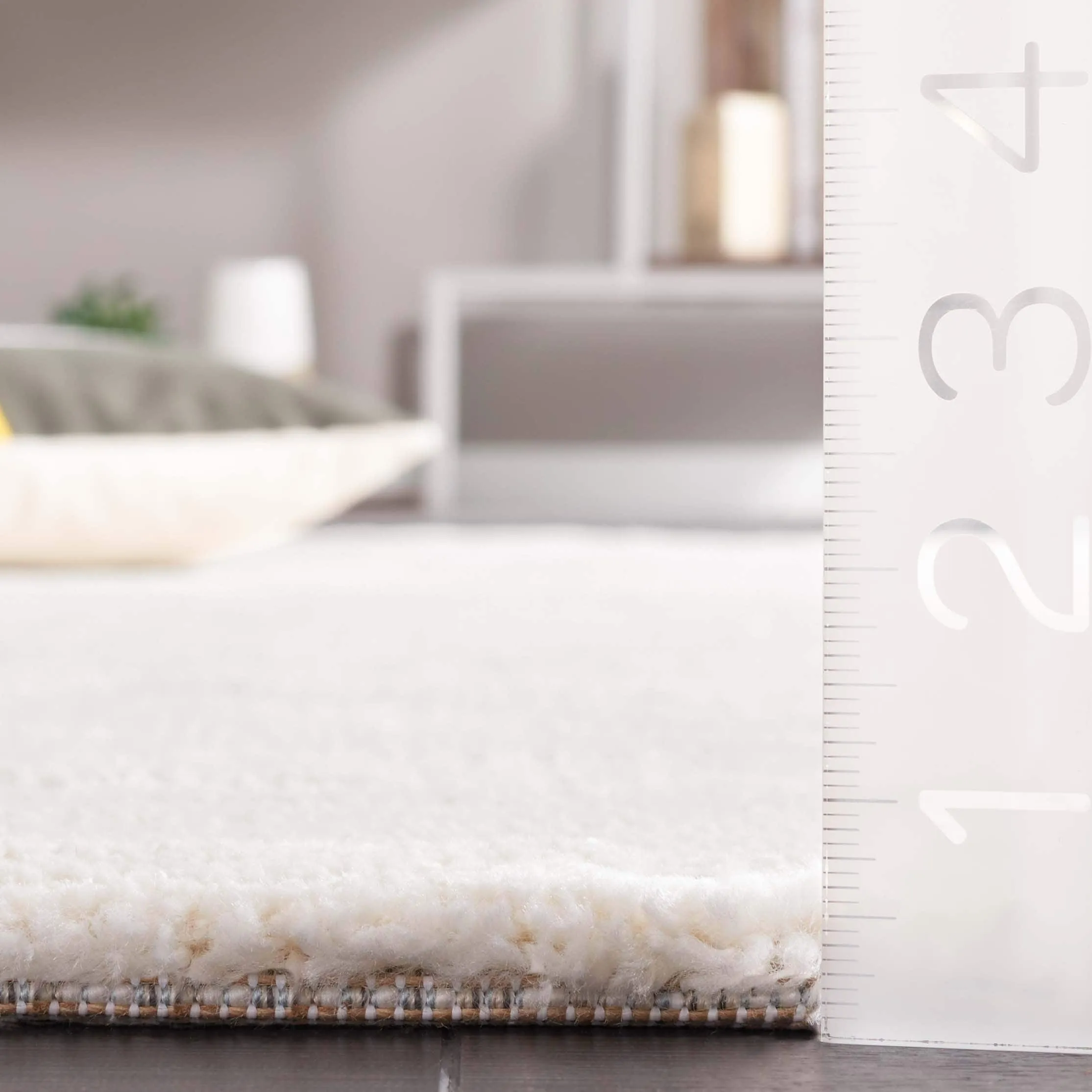 SAFAVIEH Neptune Filomena Contemporary Rug