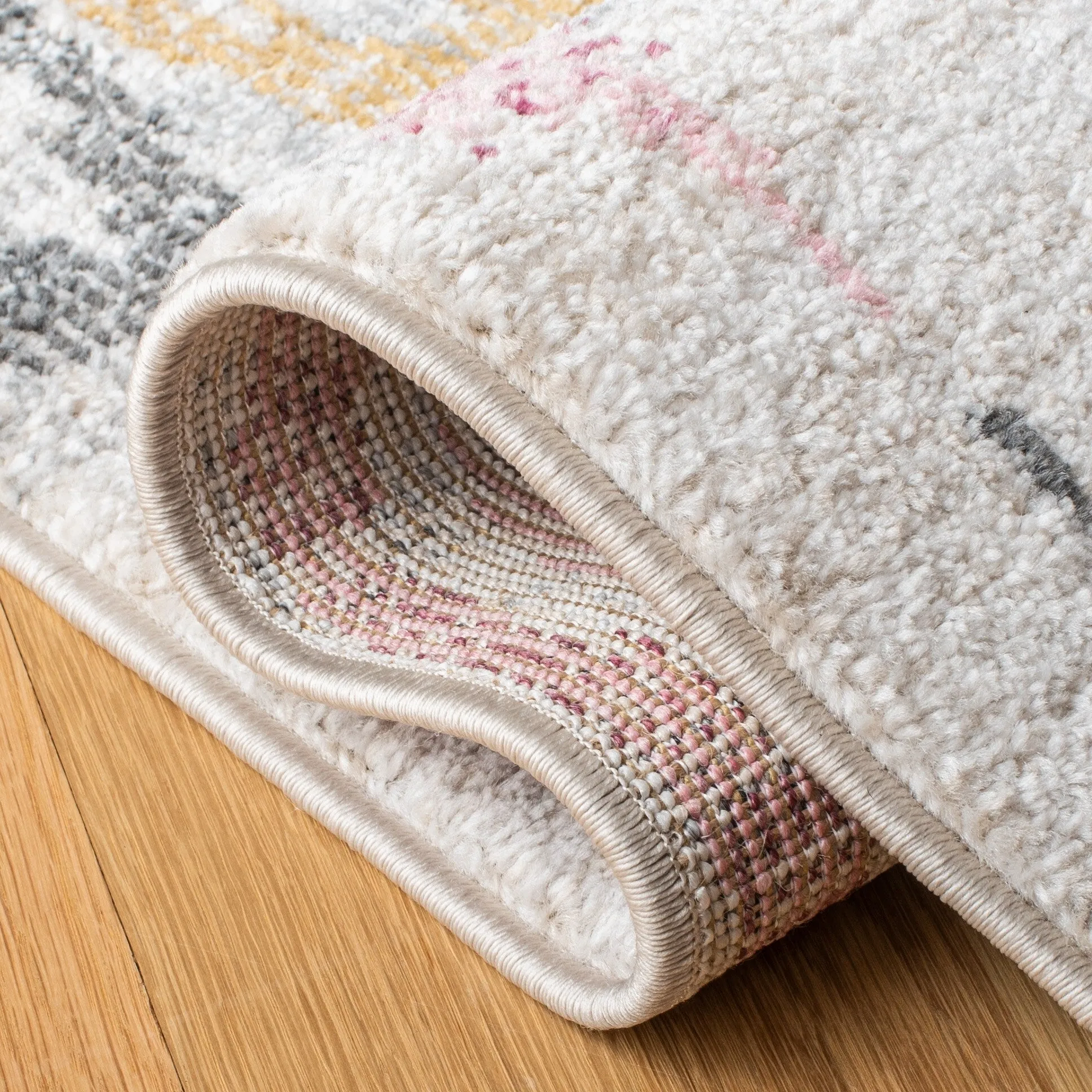 SAFAVIEH Phoenix Samihah Vintage Rug