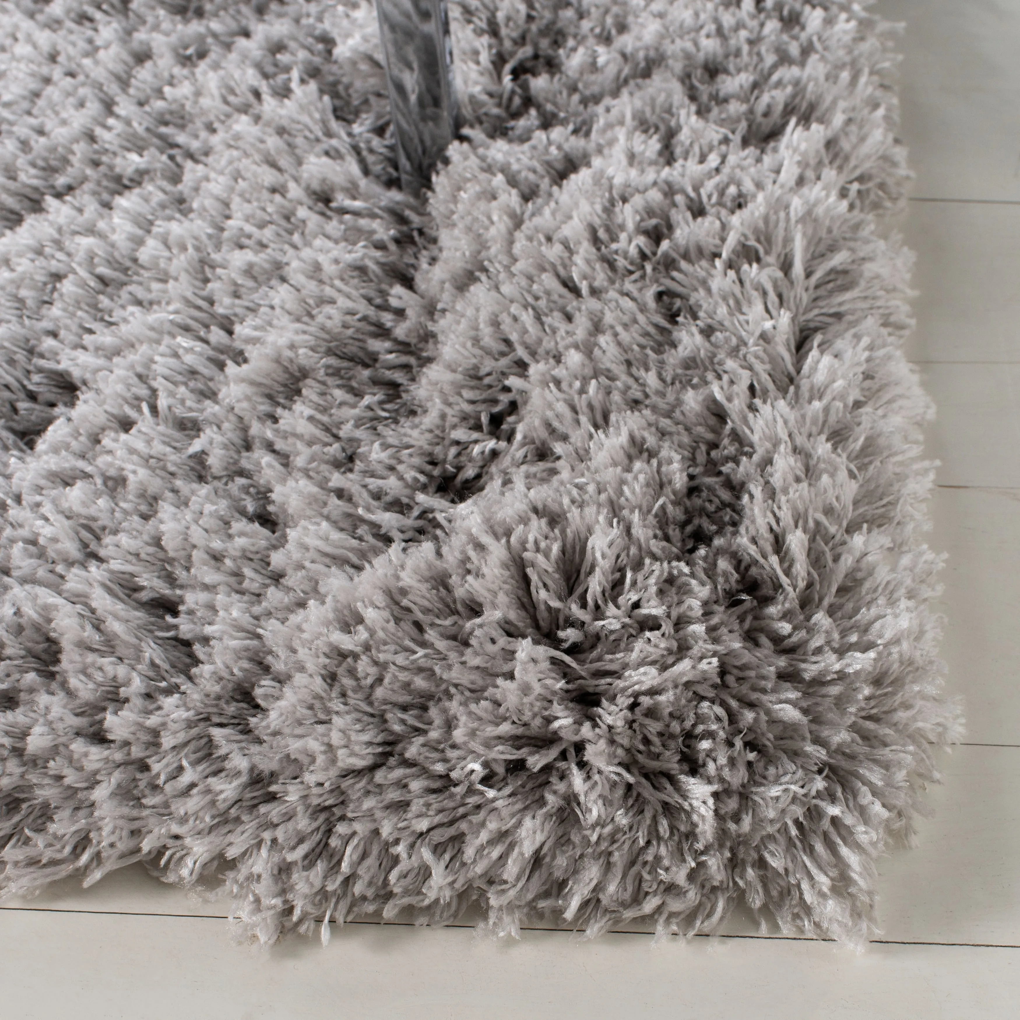 SAFAVIEH Polar Shag Alabama Glam Solid 3-inch Extra Thick