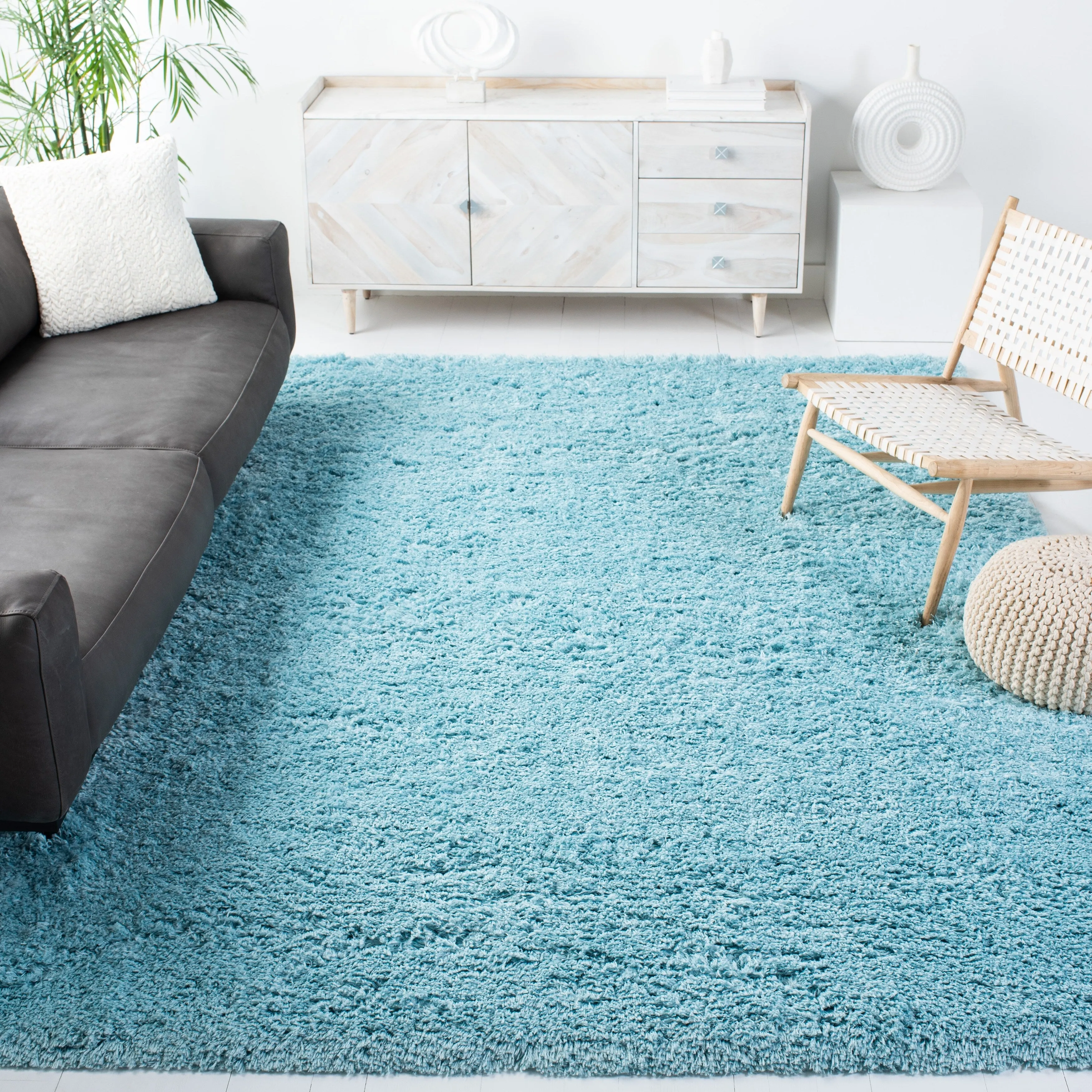 SAFAVIEH Polar Shag Alabama Glam Solid 3-inch Extra Thick