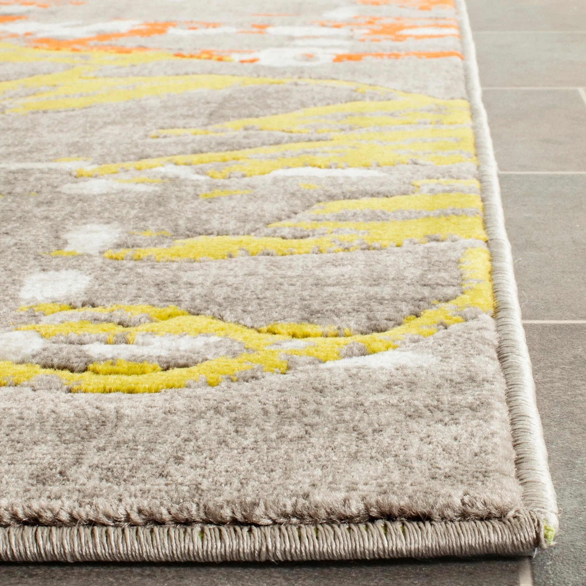 SAFAVIEH Porcello Jo Abstract Floral Area Rug