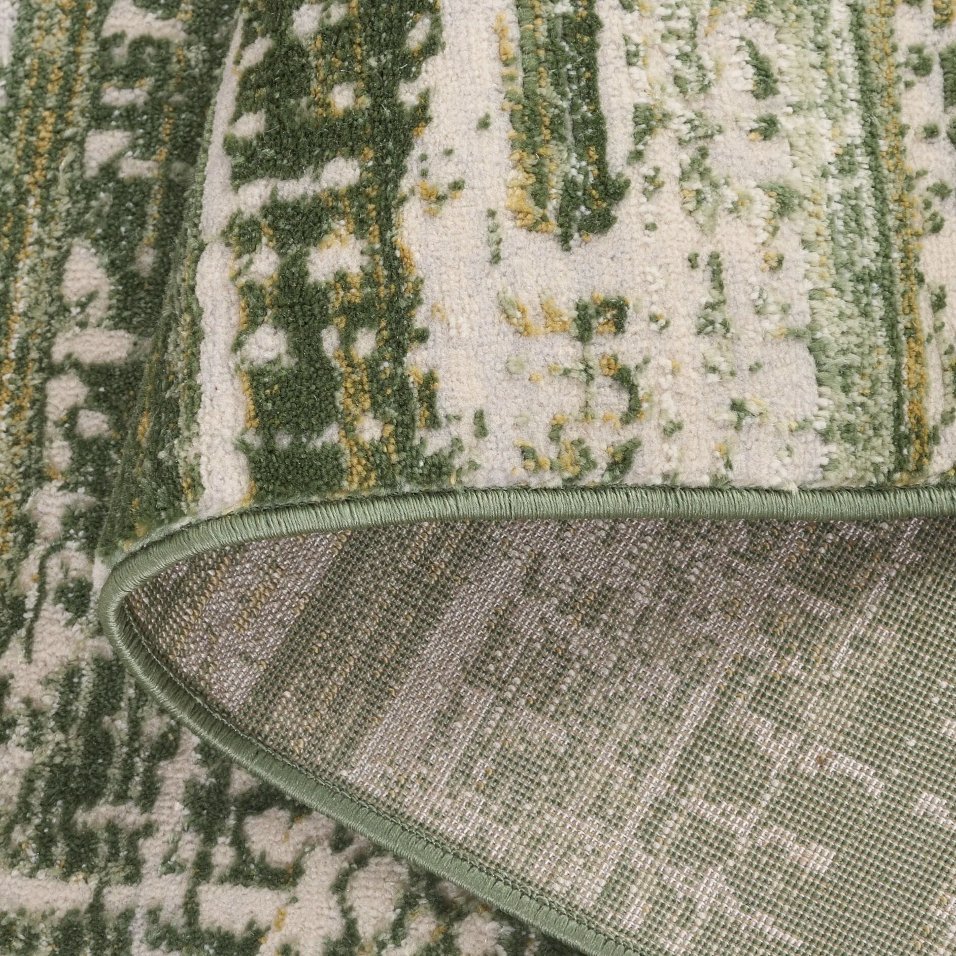 SAFAVIEH Prestige Mirtie Contemporary Rug