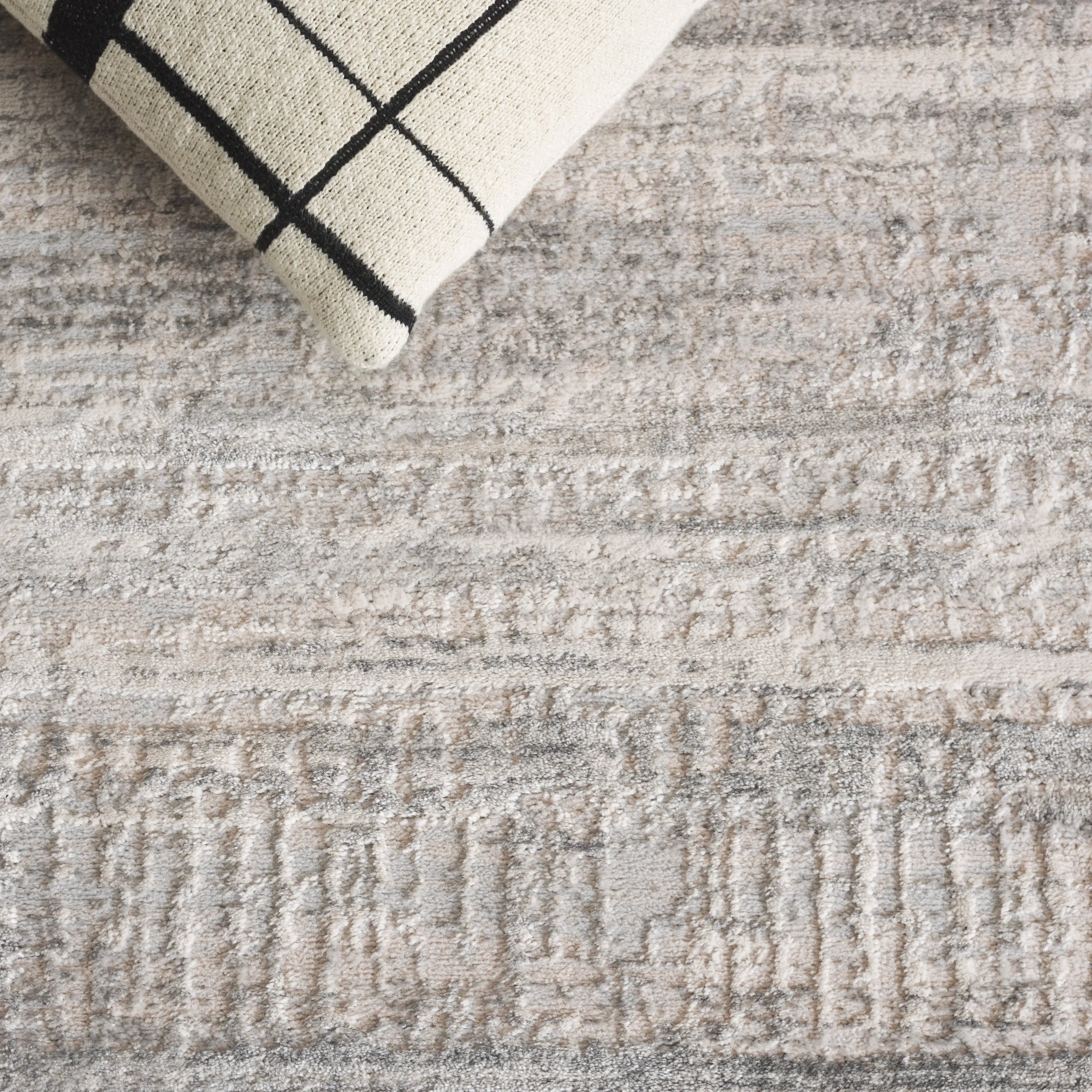 SAFAVIEH Prestige Mirtie Contemporary Rug
