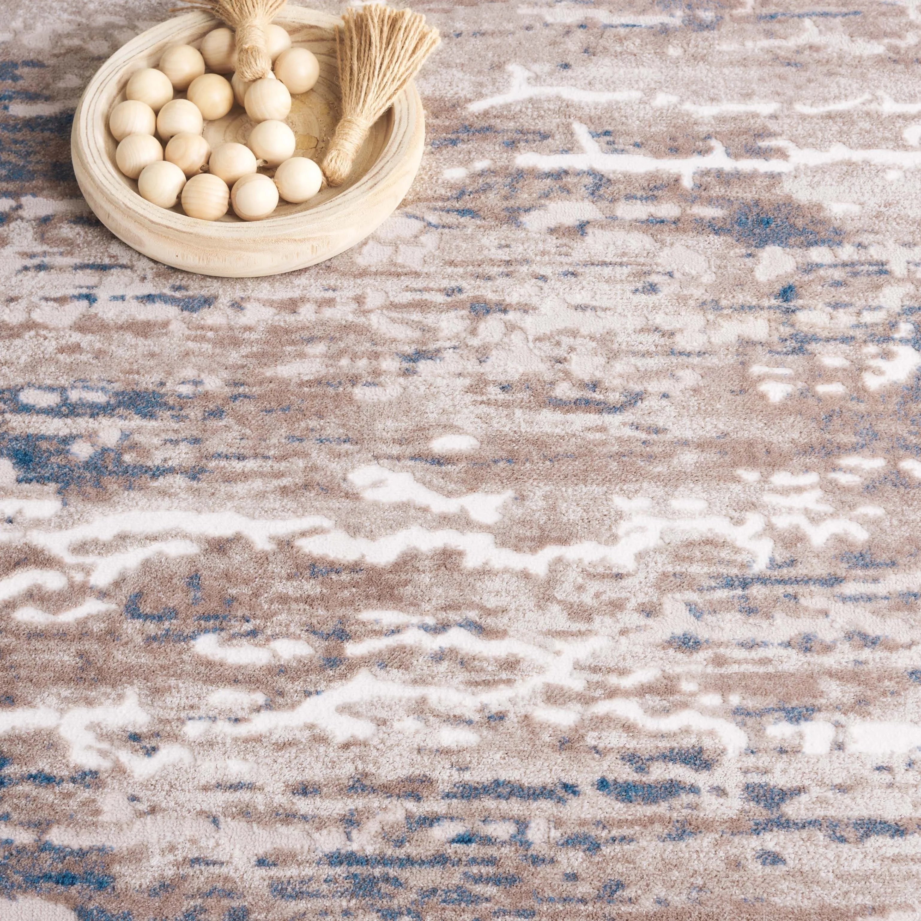 SAFAVIEH Prestige Ninnie Contemporary Rug