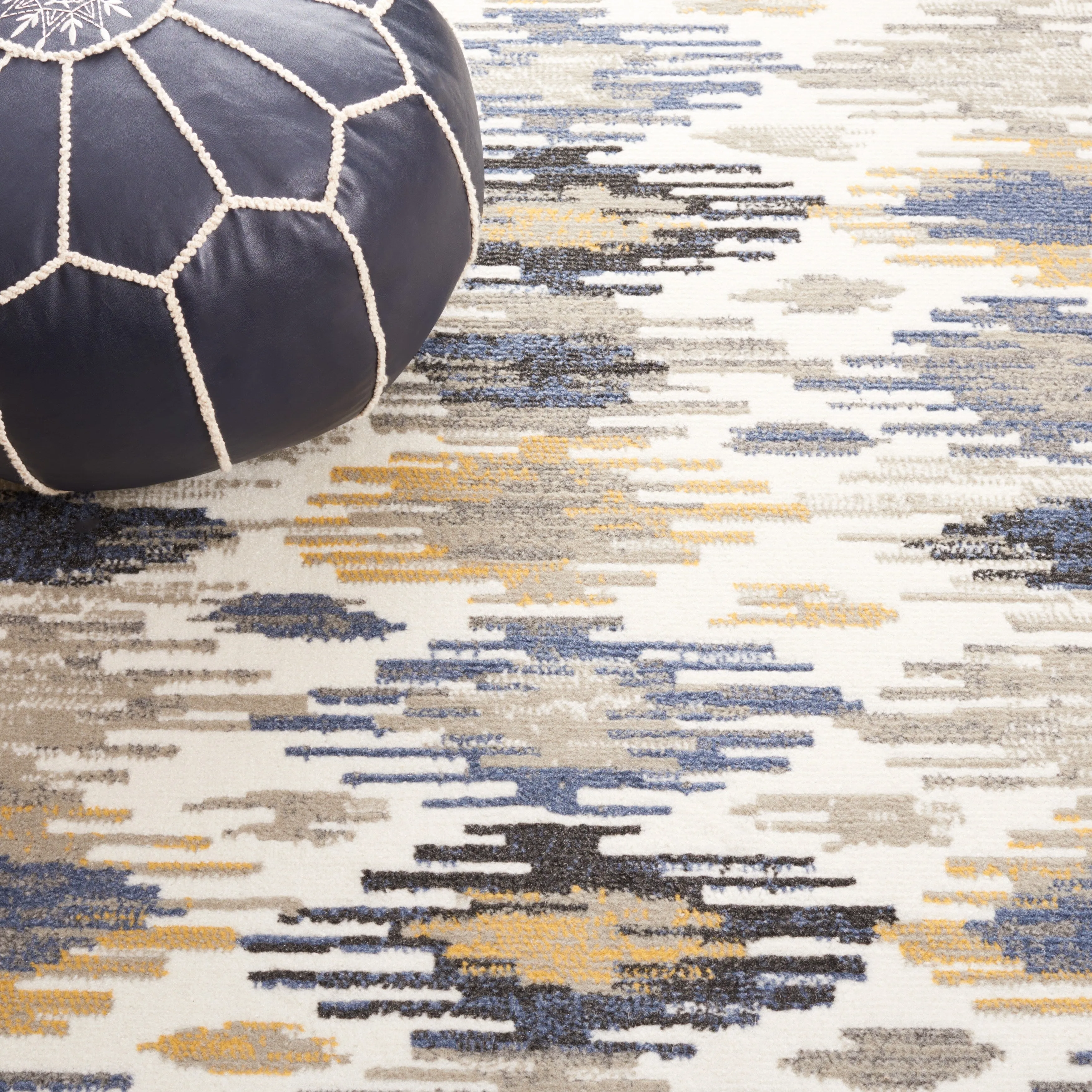SAFAVIEH Pyramid Amaris Contemporary Rug