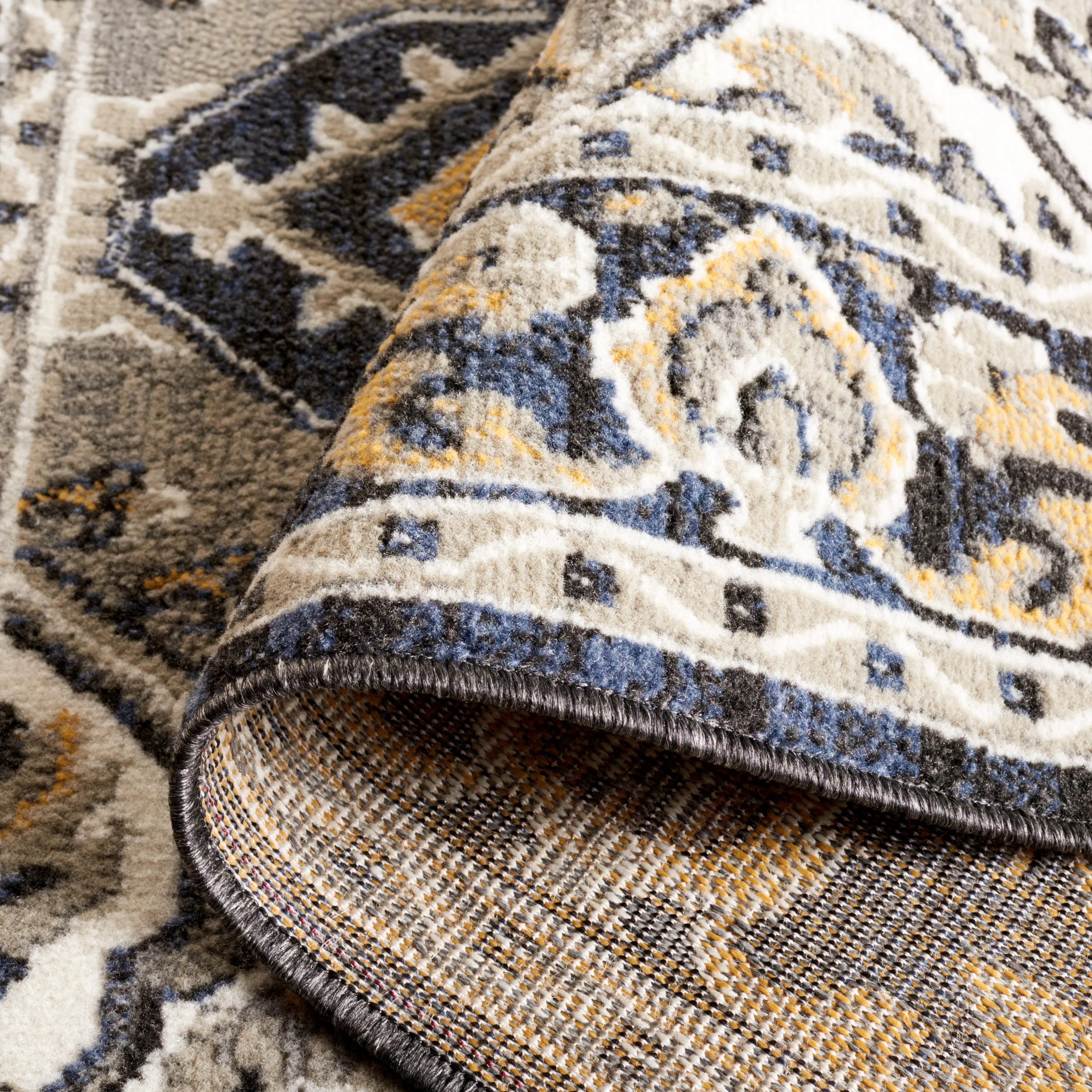 SAFAVIEH Pyramid Linza Contemporary Rug