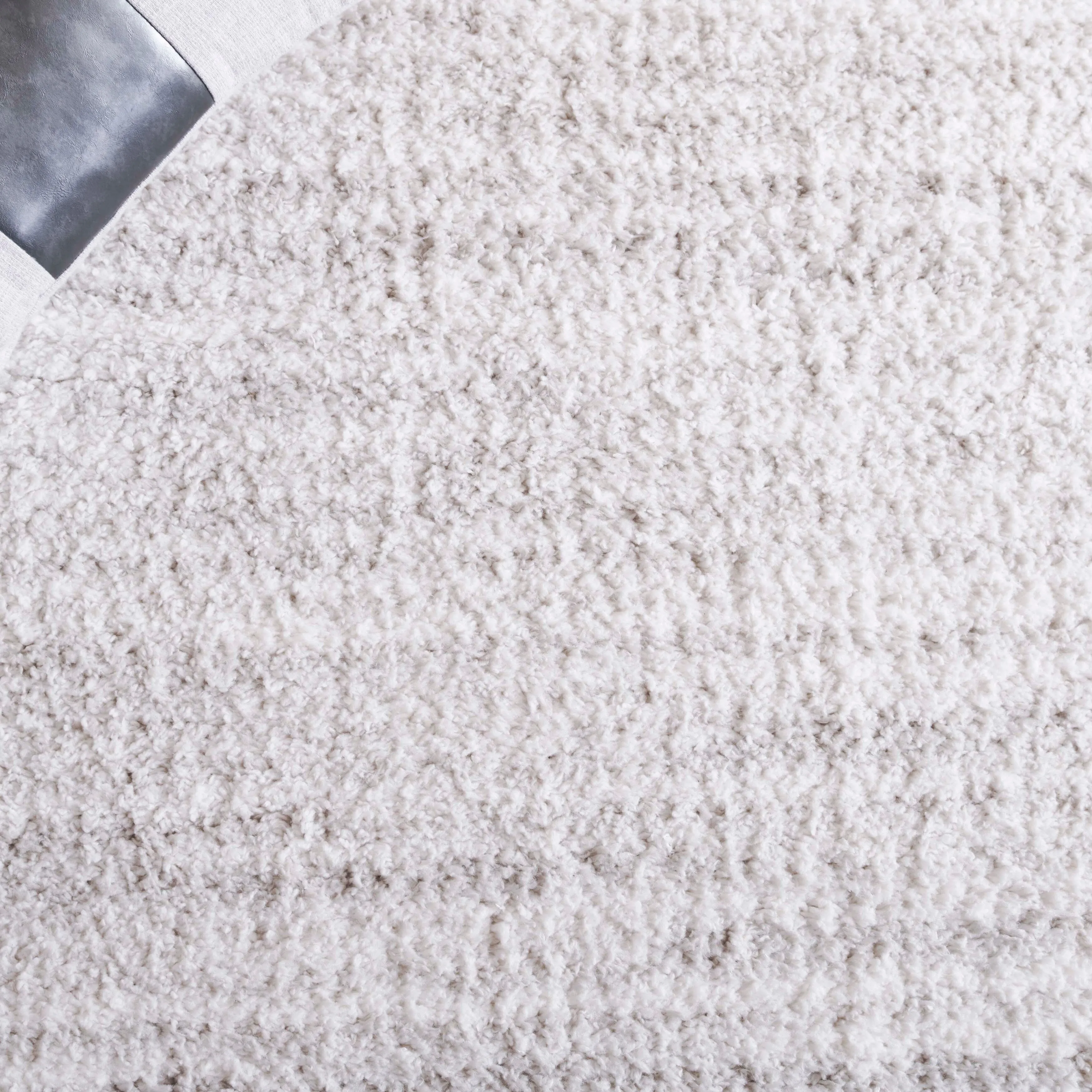 SAFAVIEH Rumi Shag Rosalee Shag Rug