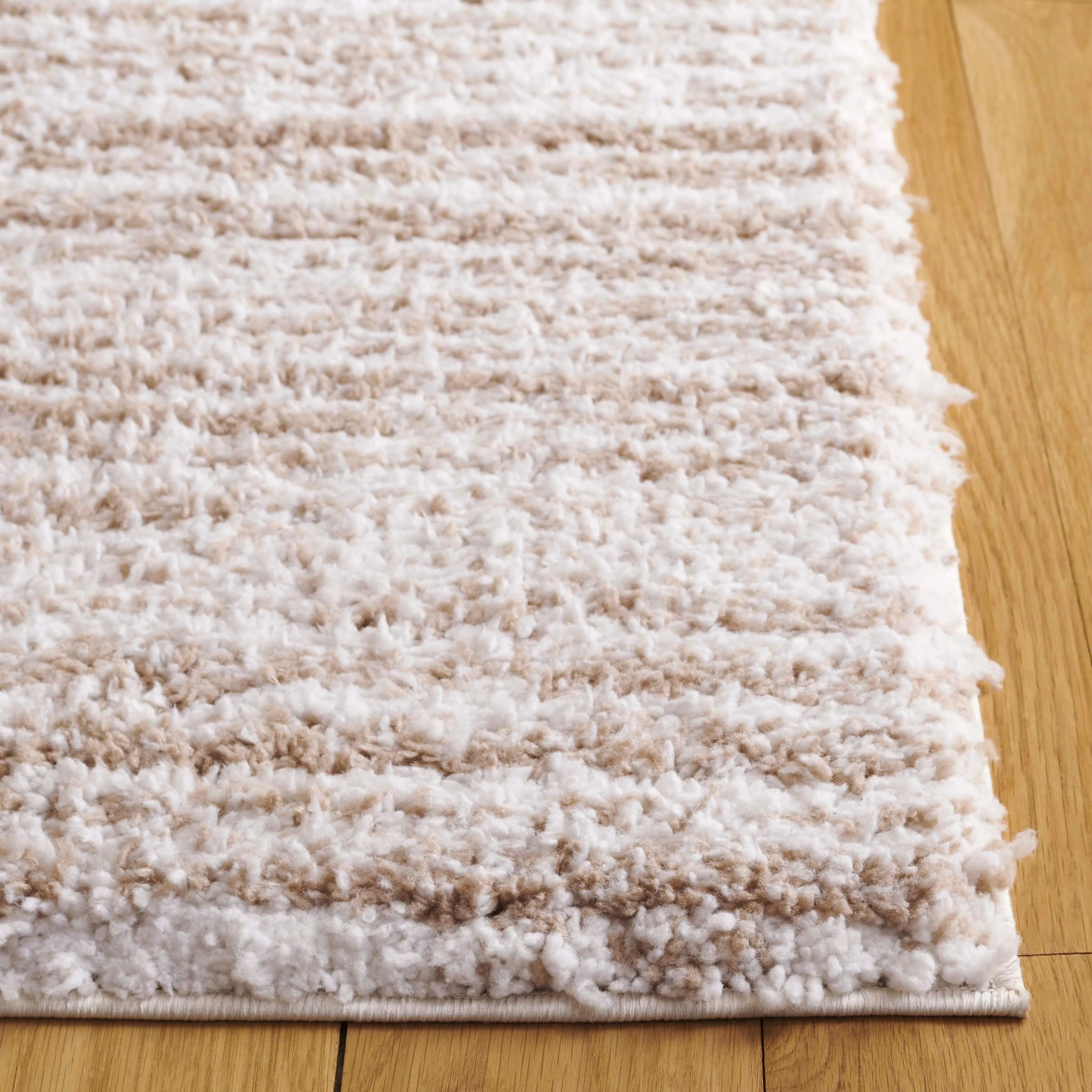 SAFAVIEH Rumi Shag Rosalee Shag Rug