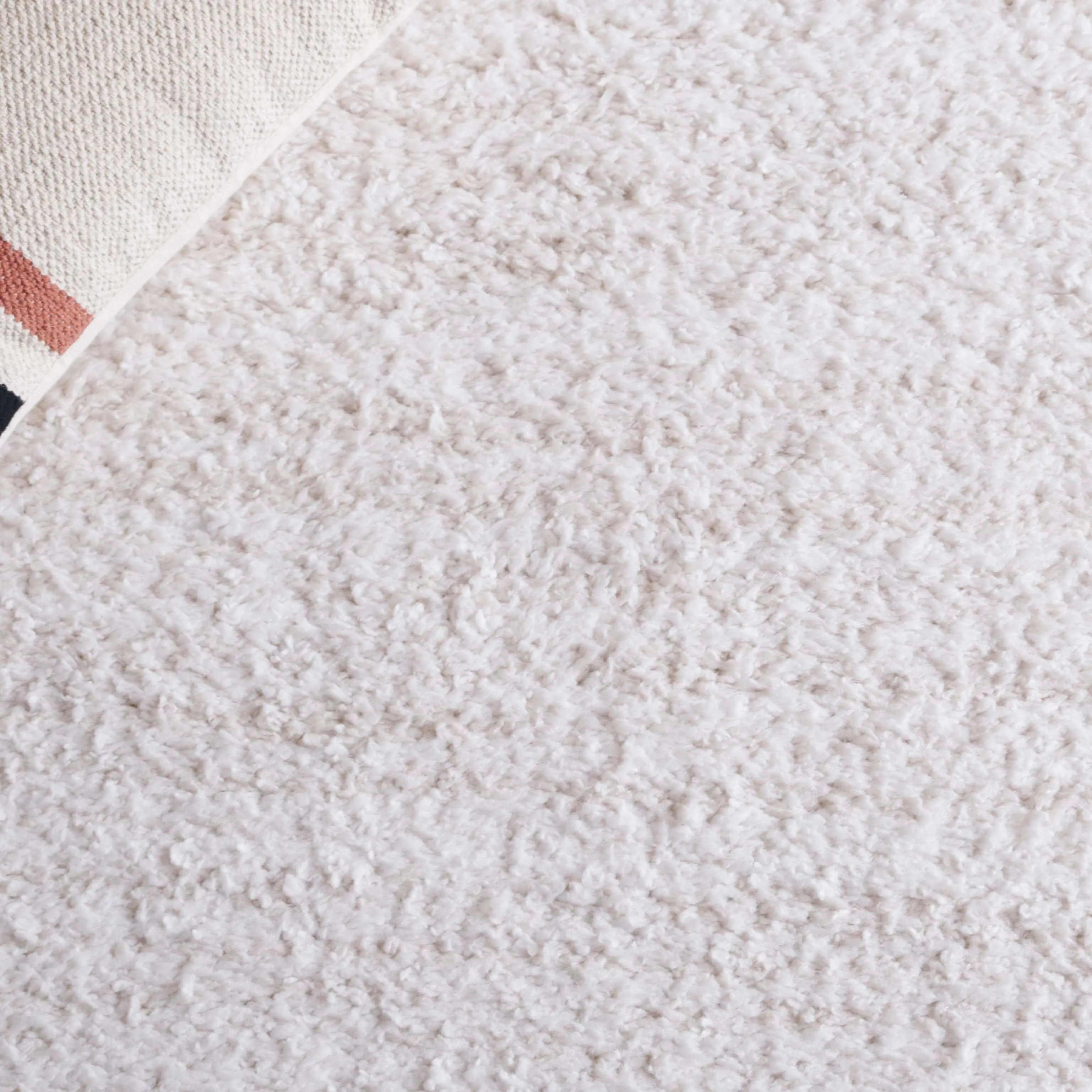 SAFAVIEH Rumi Shag Rosalee Shag Rug