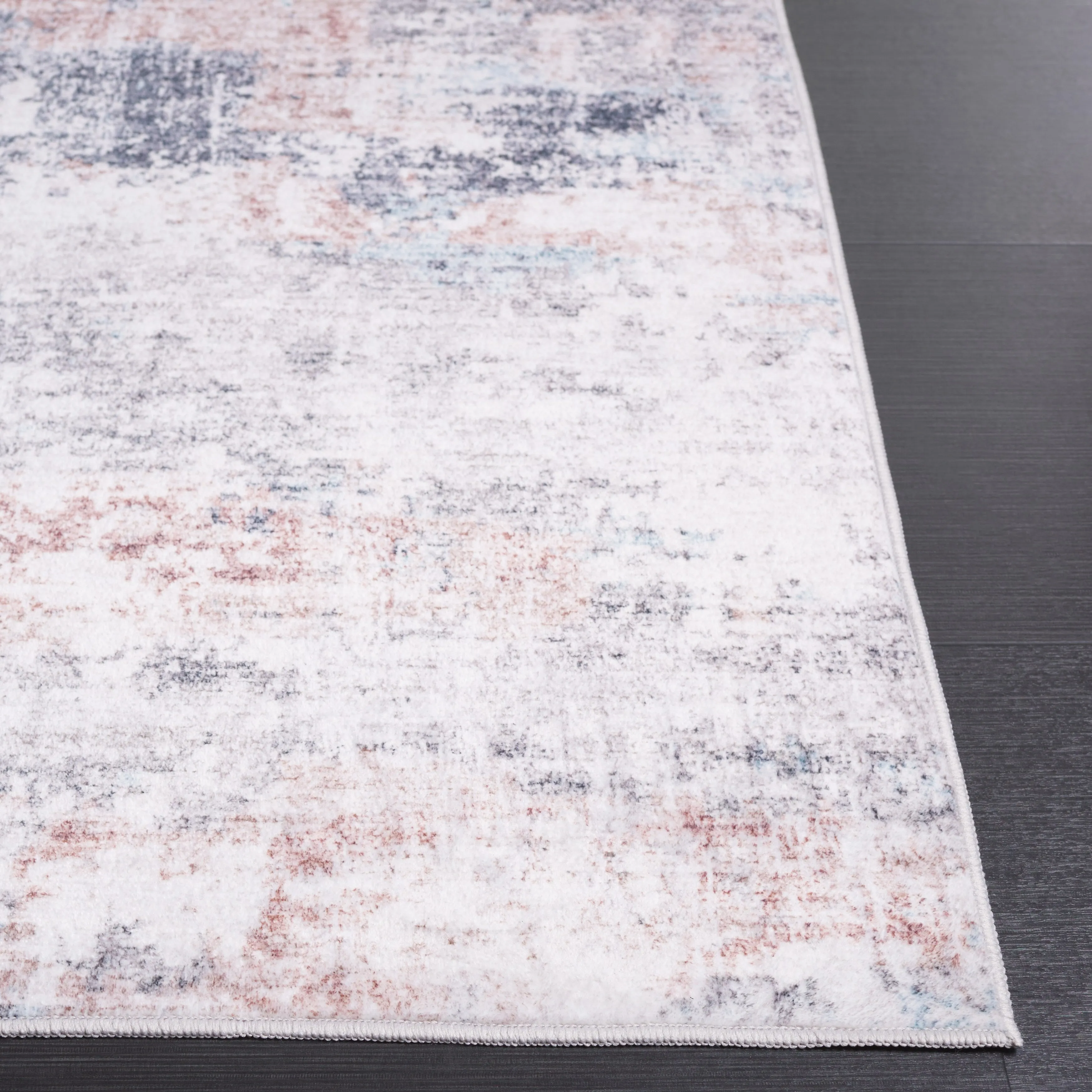 SAFAVIEH Santa Monica Lollie Modern & Contemporary Rug