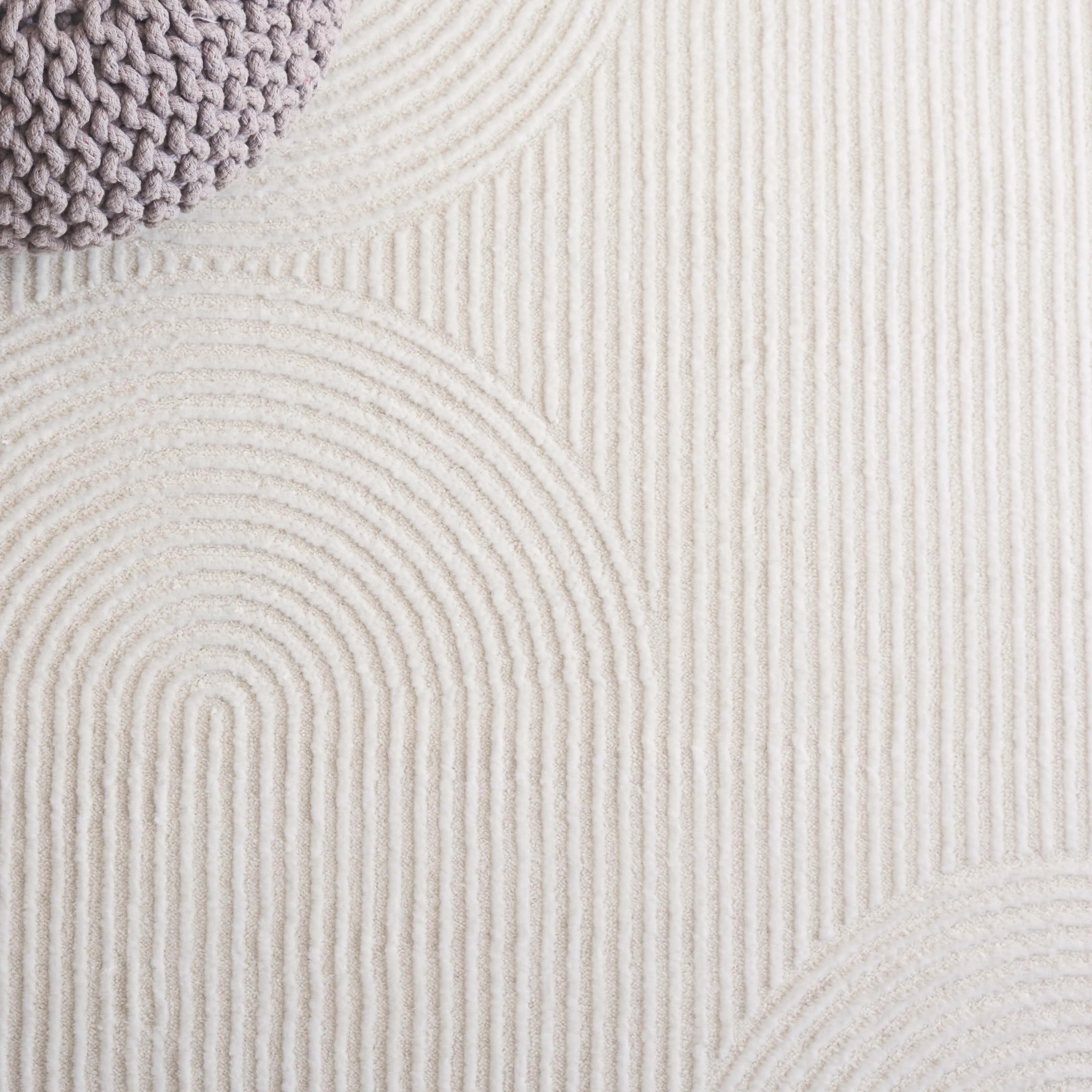 SAFAVIEH Saylor Gwennaelle Modern & Contemporary Rug
