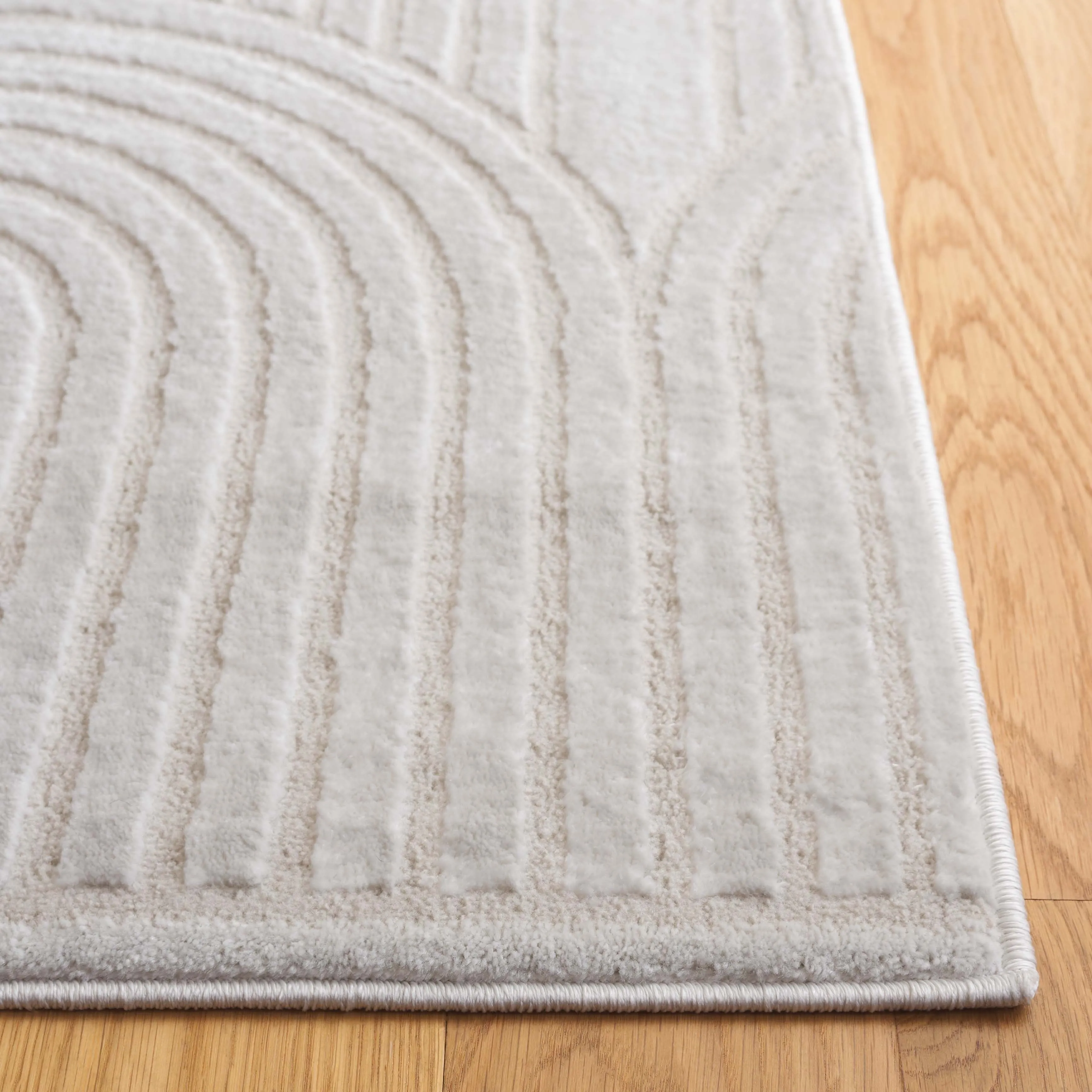 SAFAVIEH Saylor Sherene Modern & Contemporary Rug