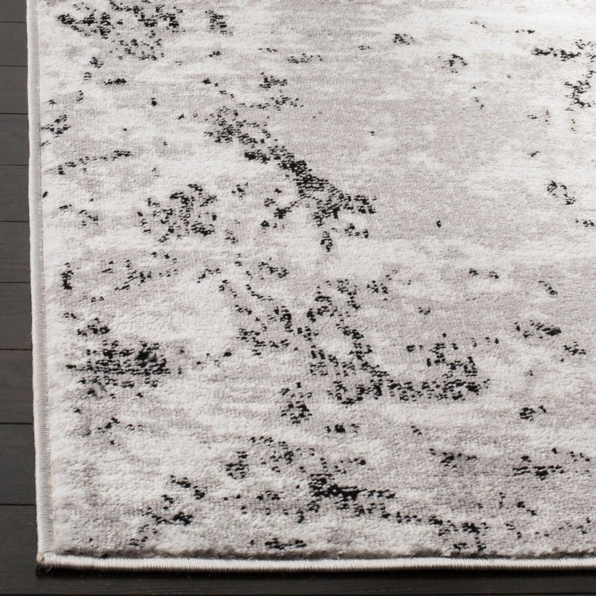 SAFAVIEH Skyler Nemesia Modern Rug - Grey/Ivory - 9' x 12'