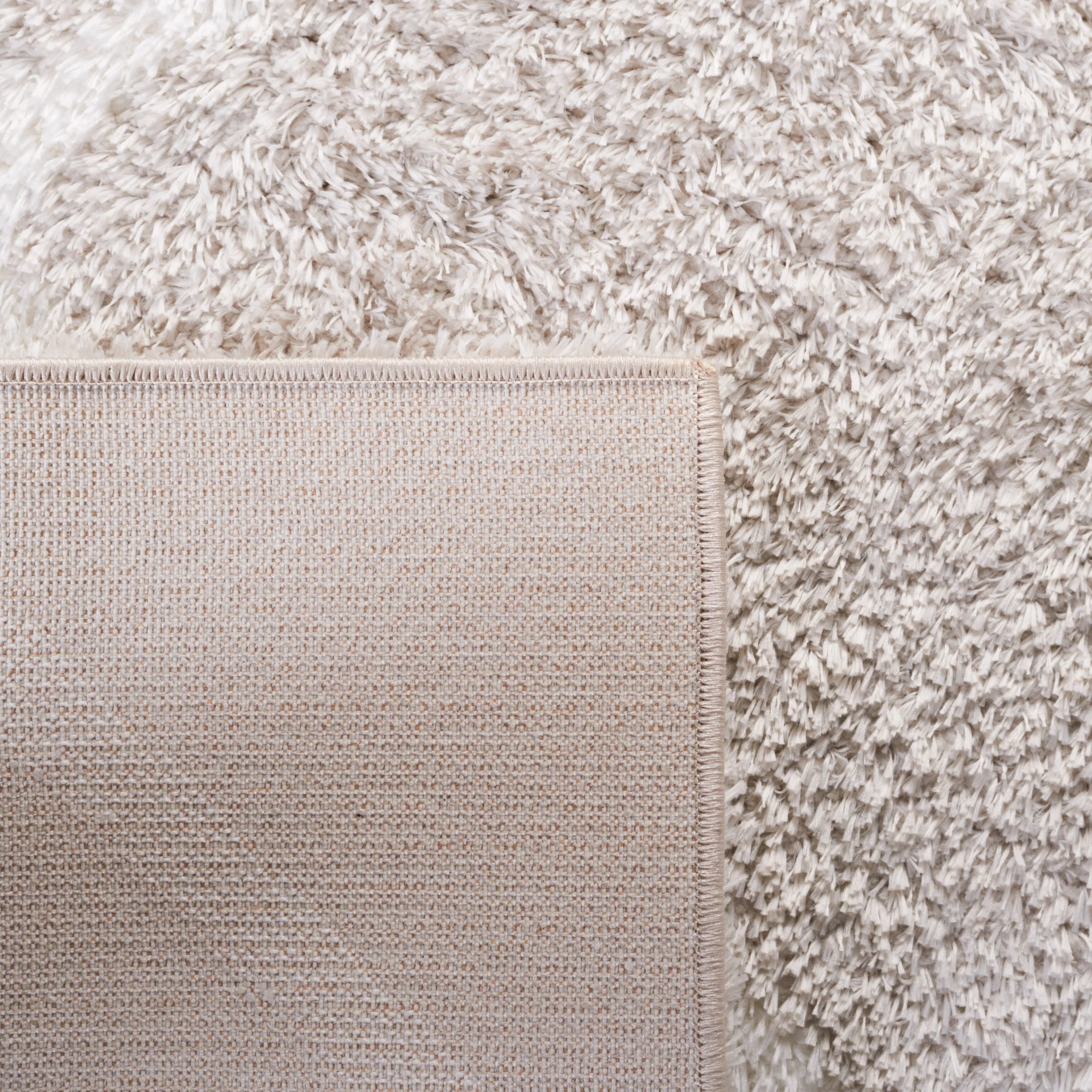 SAFAVIEH Tahoe Shag Emilia Trellis 1.2-inch Thick Rug